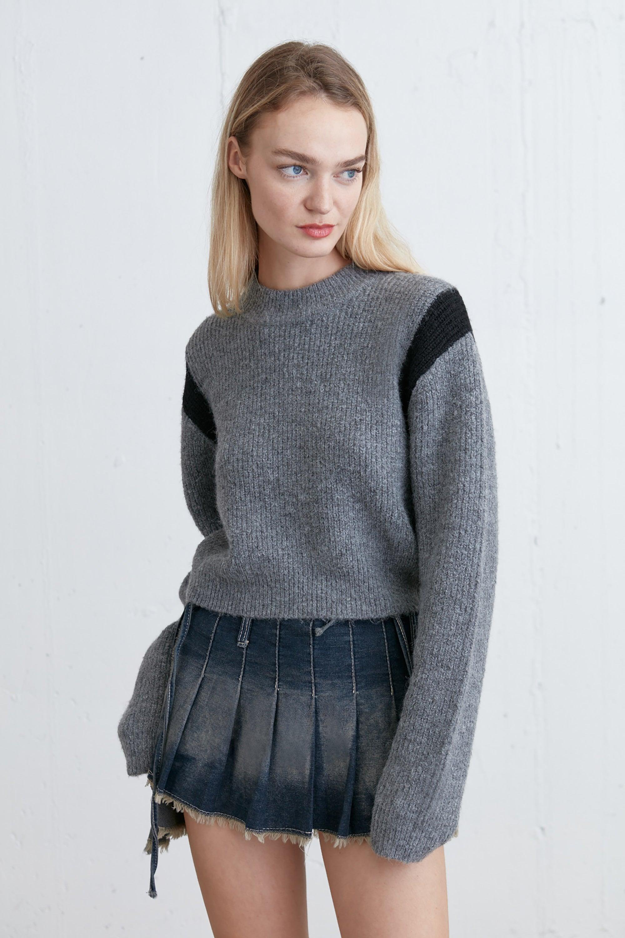CROPPED SHOULDER CONTRAST SWEATER by OAK + FORT