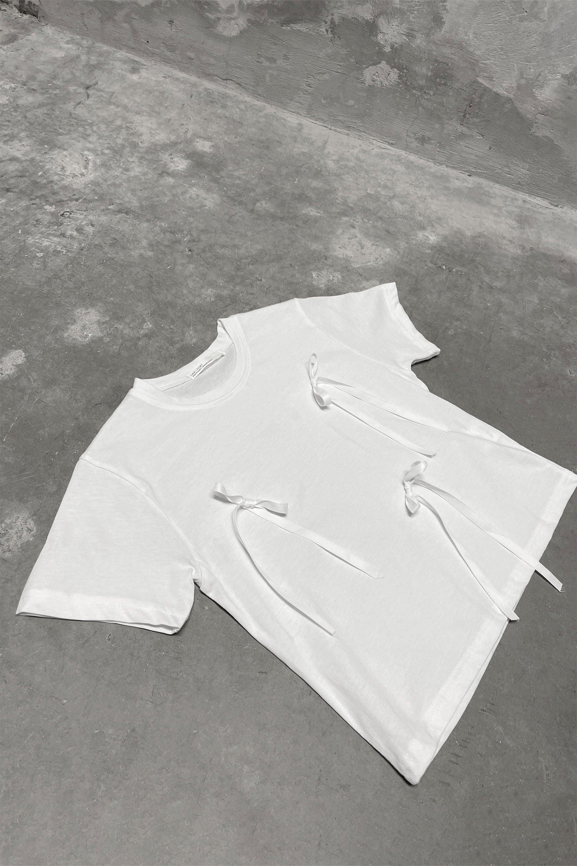 CROPPED T-SHIRT WITH BOW TIES by OAK + FORT
