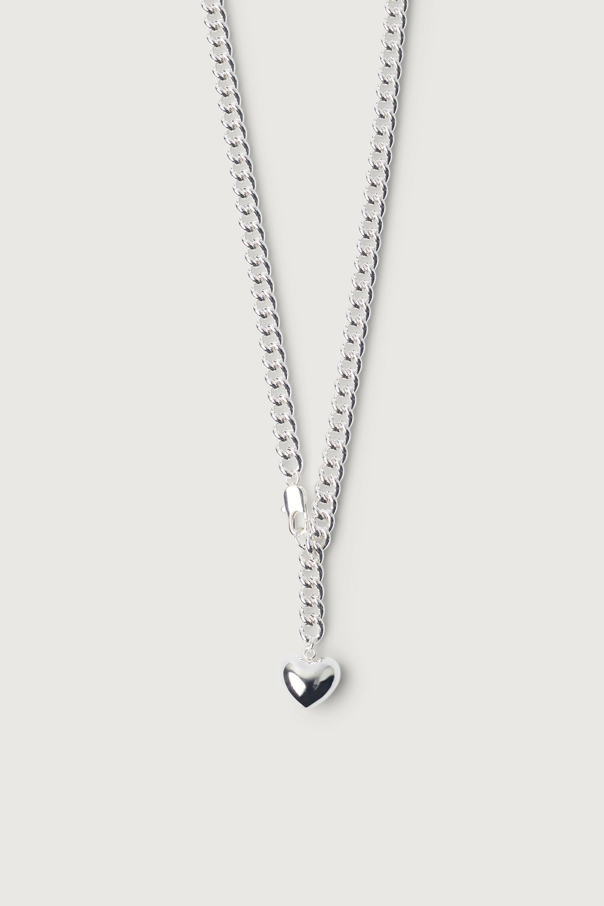 CURB CHAIN NECKLACE WITH HEART PENDANT by OAK + FORT