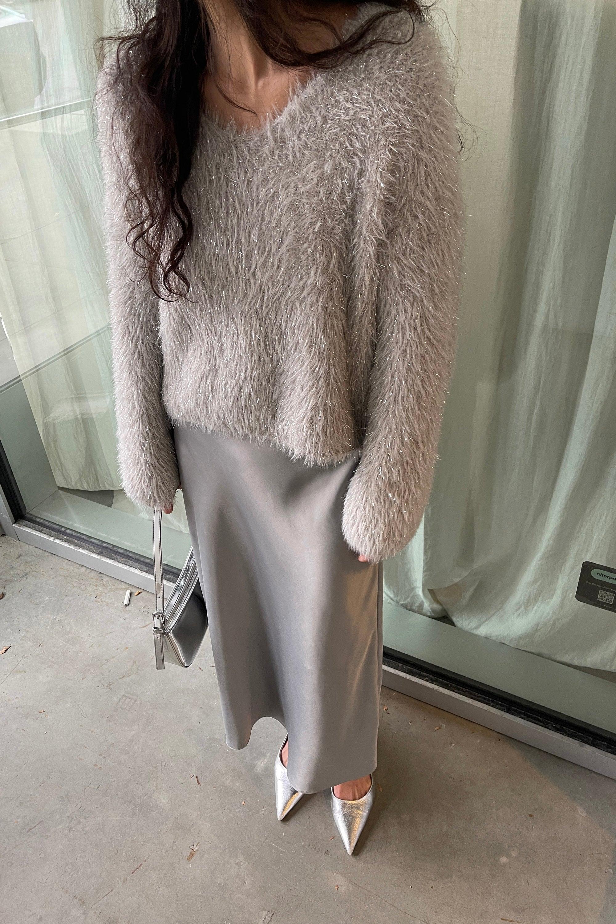 FUZZY V-NECK SWEATER by OAK + FORT