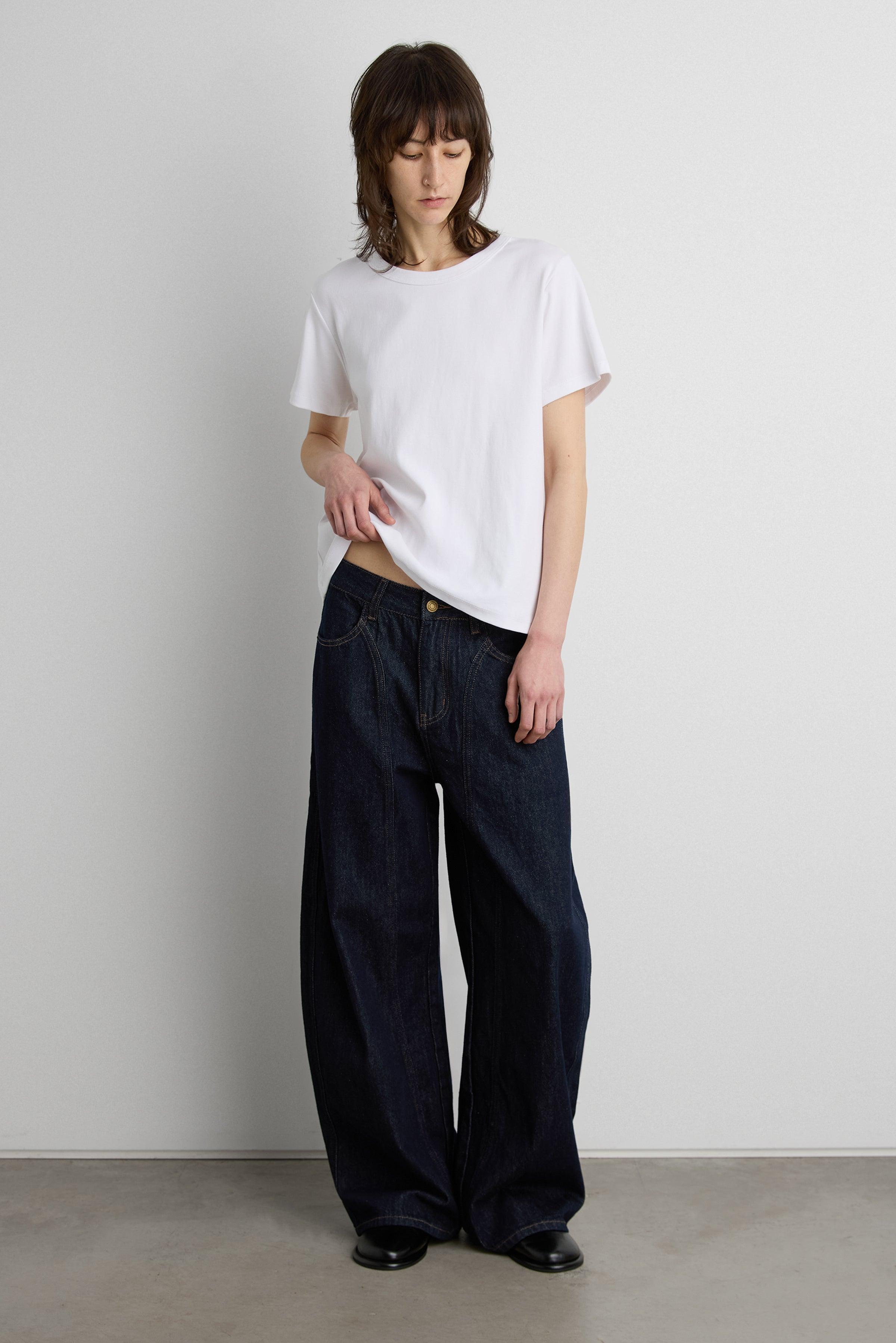 HIGH RISE BARREL LEG JEAN WITH FRONT SEAM DETAIL by OAK + FORT