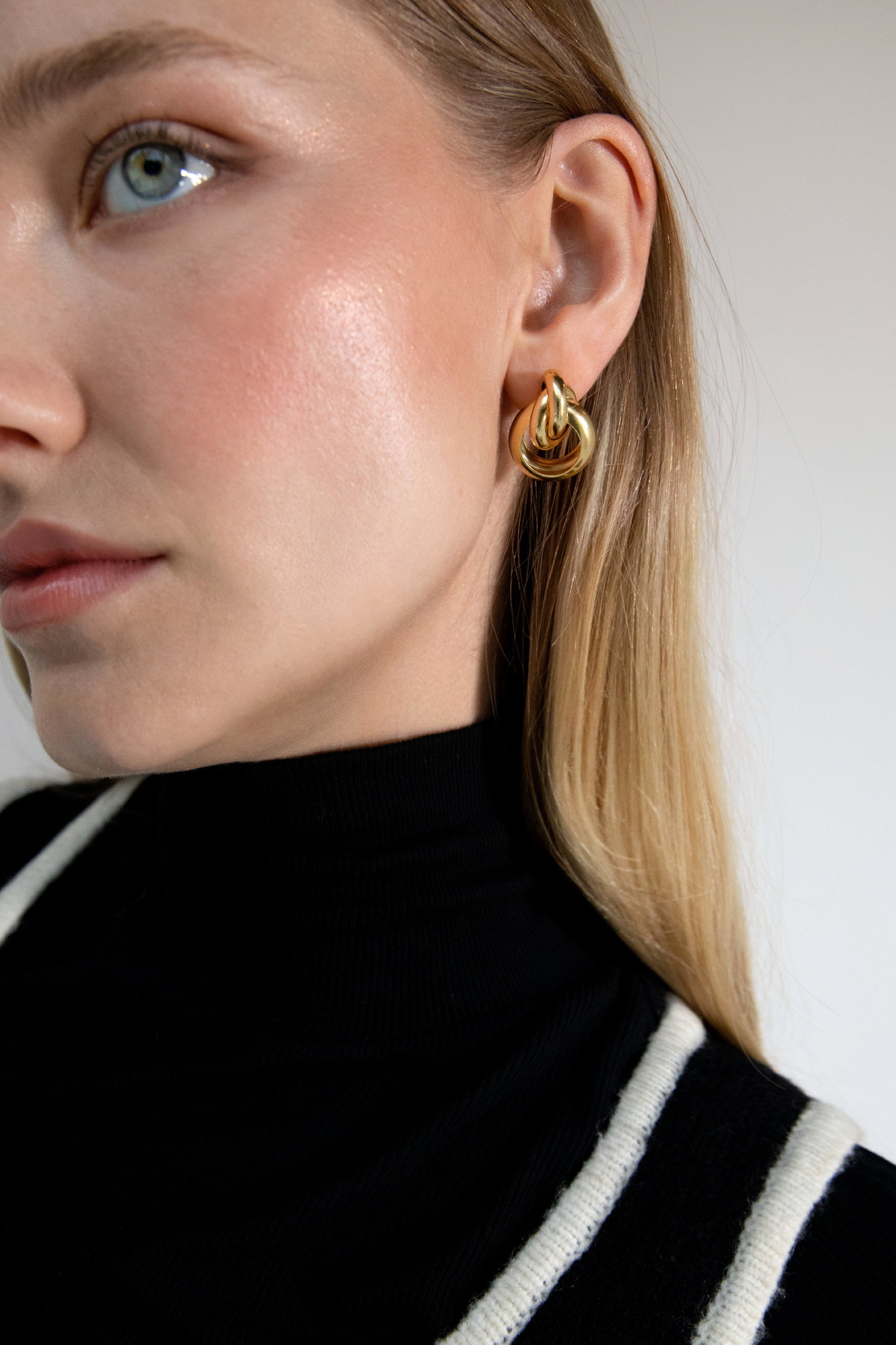 KNOT HOOP EARRING by OAK + FORT