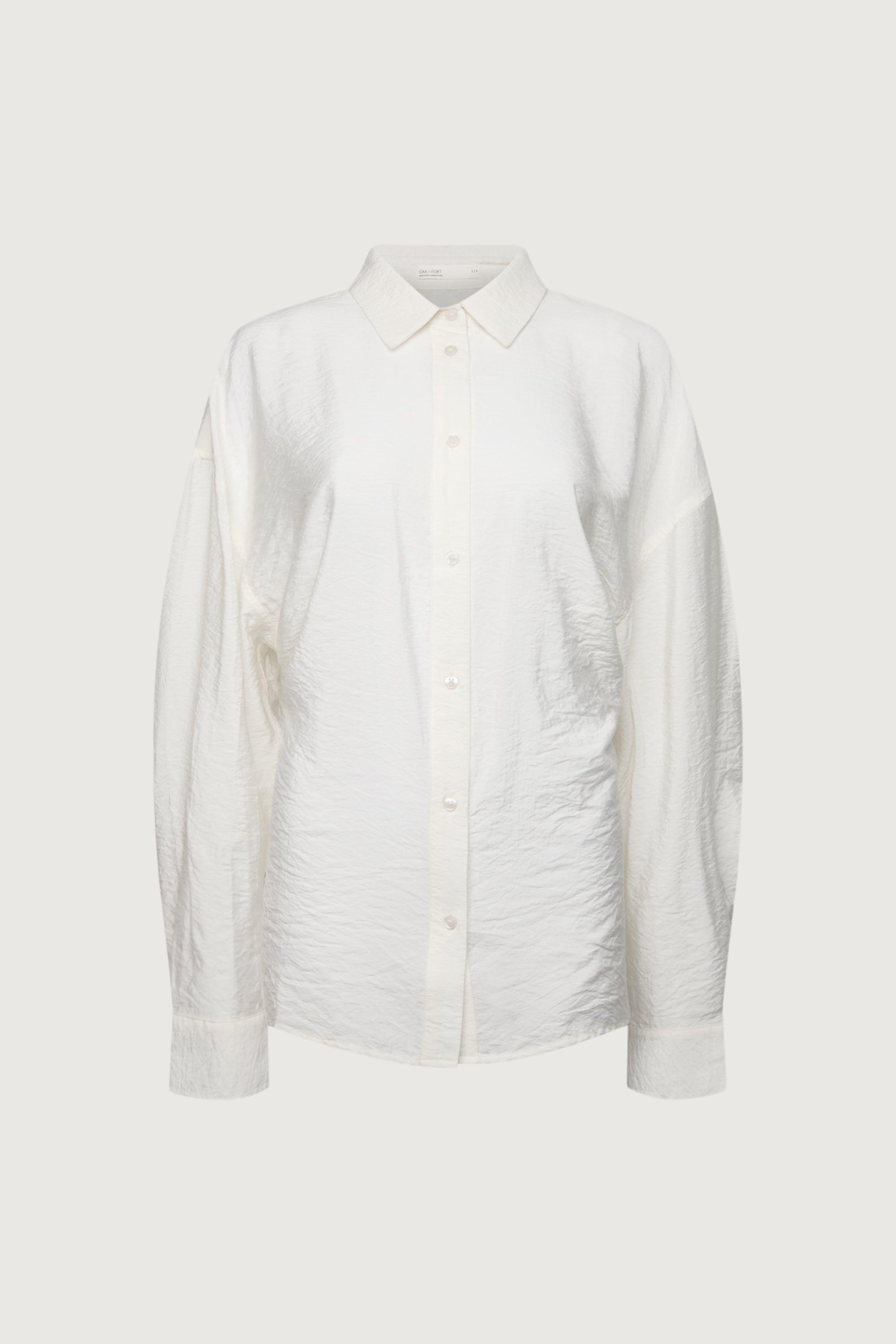 LIGHTWEIGHT CRINKLED SHIRT WITH BACK CINCHING BUTTONS by OAK + FORT