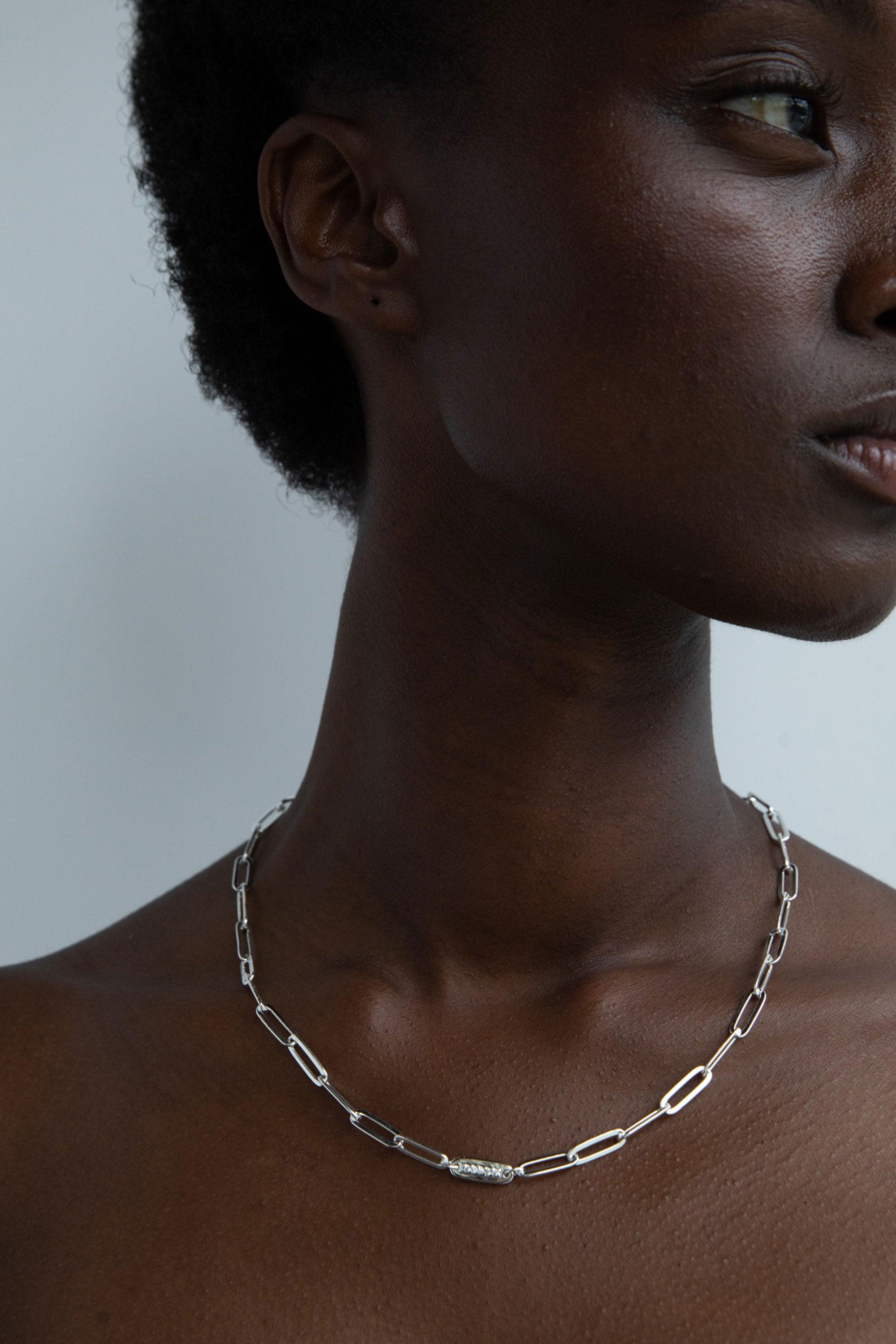 LINK CHAIN NECKLACE WITH PENDANT by OAK + FORT