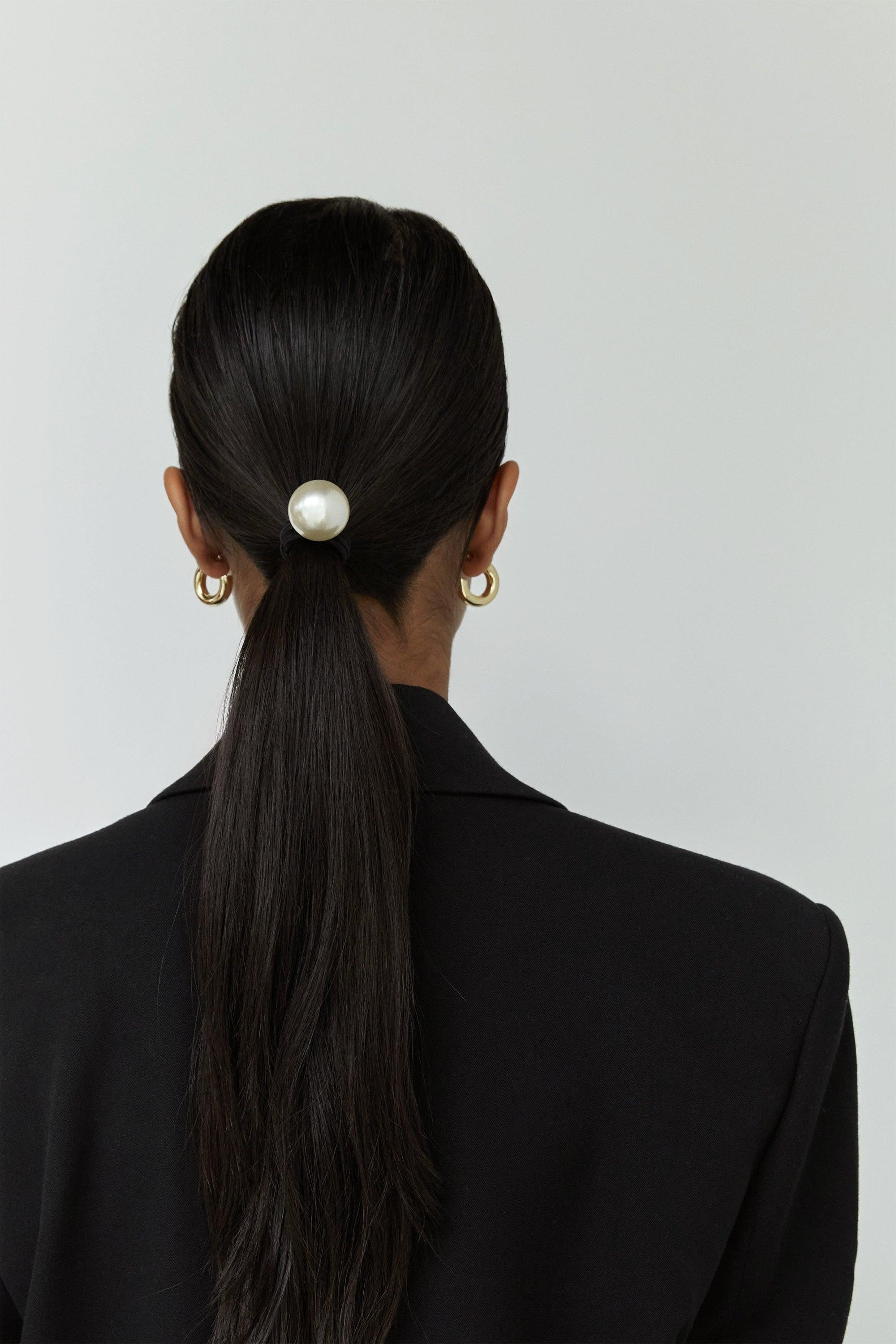 MEDIUM PEARL HAIR TIE by OAK + FORT