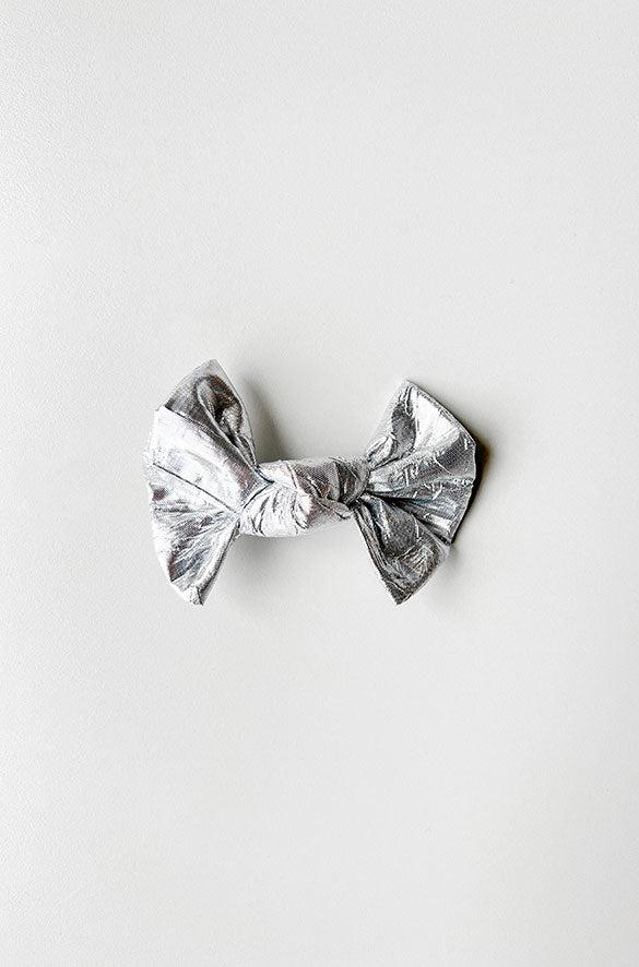 METALLIC BOW HAIR PIN by OAK + FORT
