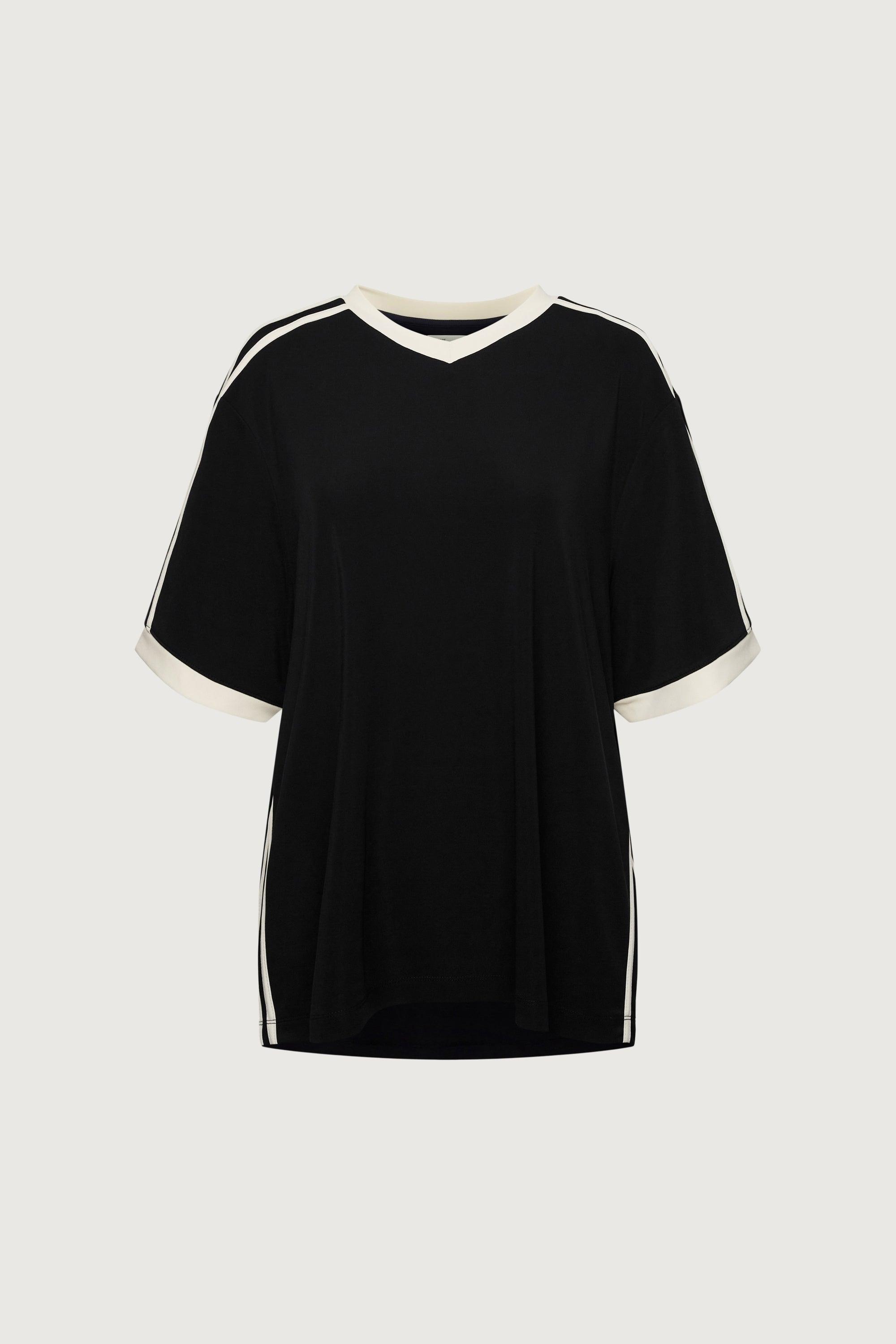 OVERSIZED CONTRAST TRIM V-NECK T-SHIRT by OAK + FORT