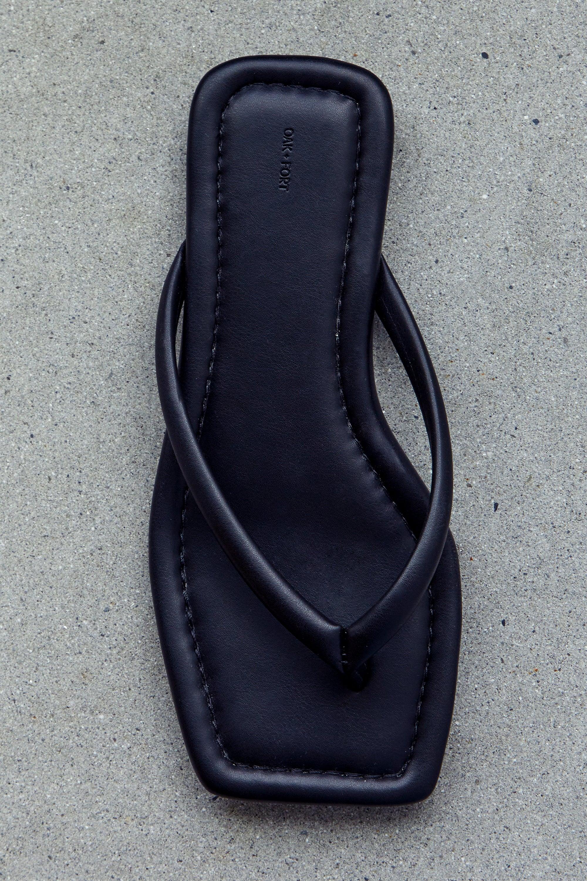 PADDED FLIP FLOP by OAK + FORT