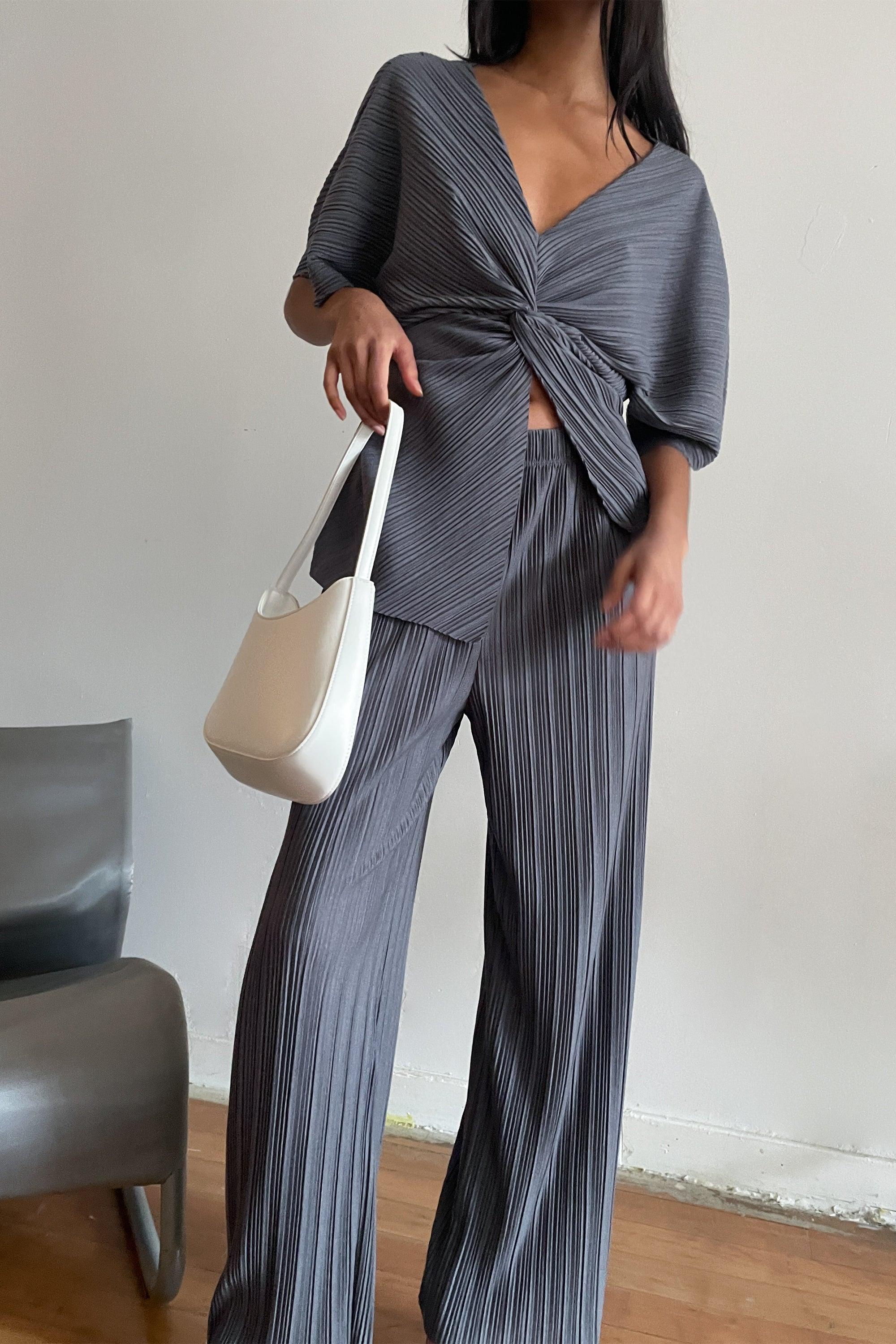 PLEATED FRONT TWIST TOP by OAK + FORT