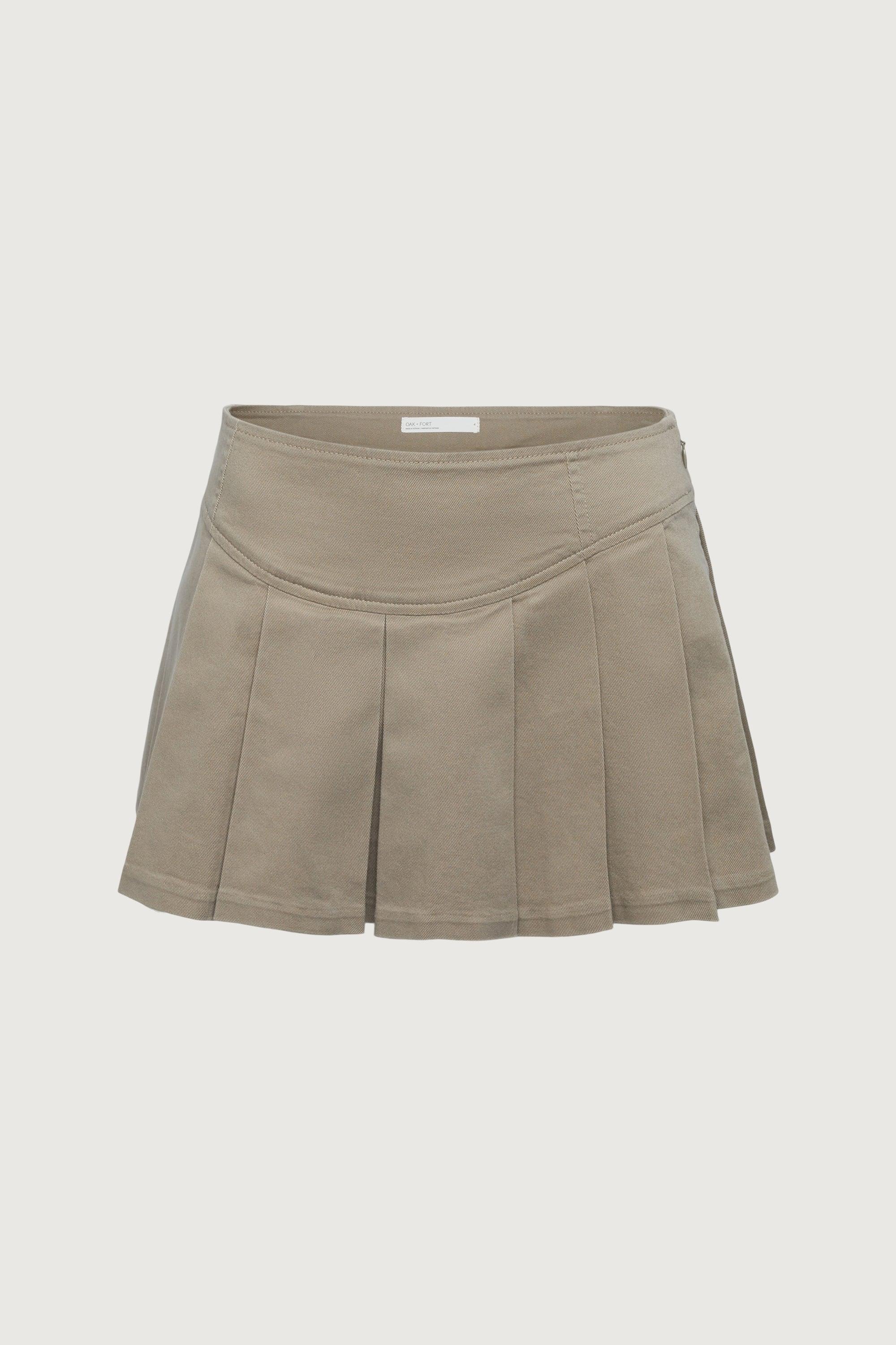 PLEATED TWILL MINI SKORT by OAK + FORT
