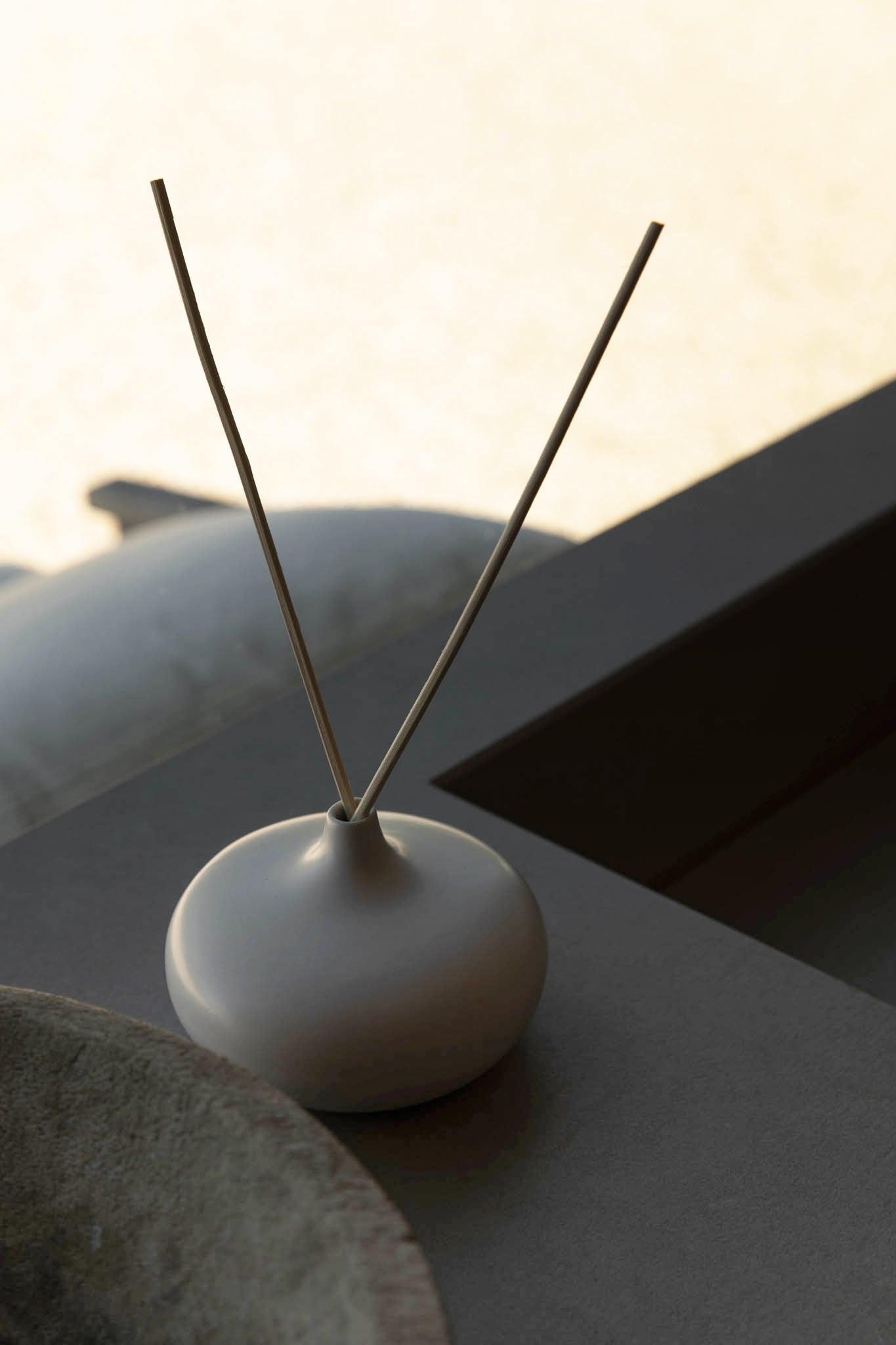 REED DIFFUSER - LOW by OAK + FORT