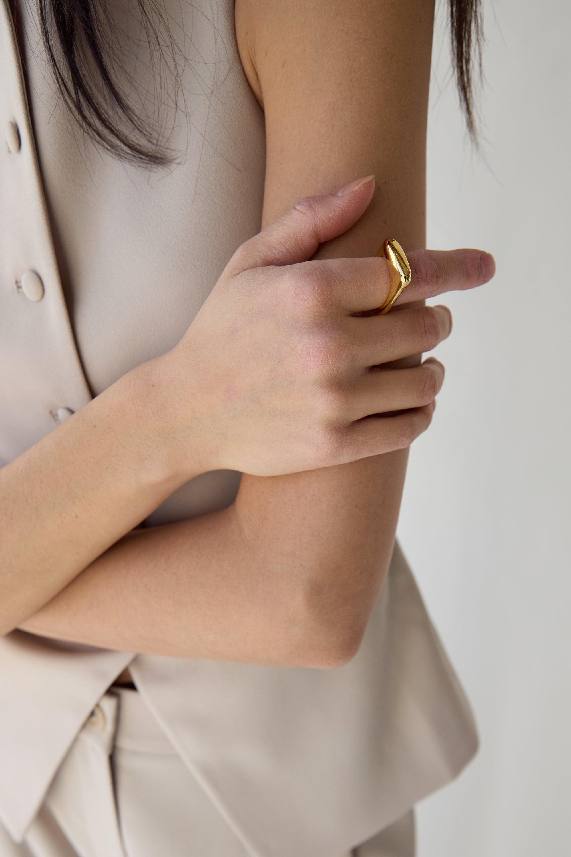 ROUNDED EDGE RING by OAK + FORT
