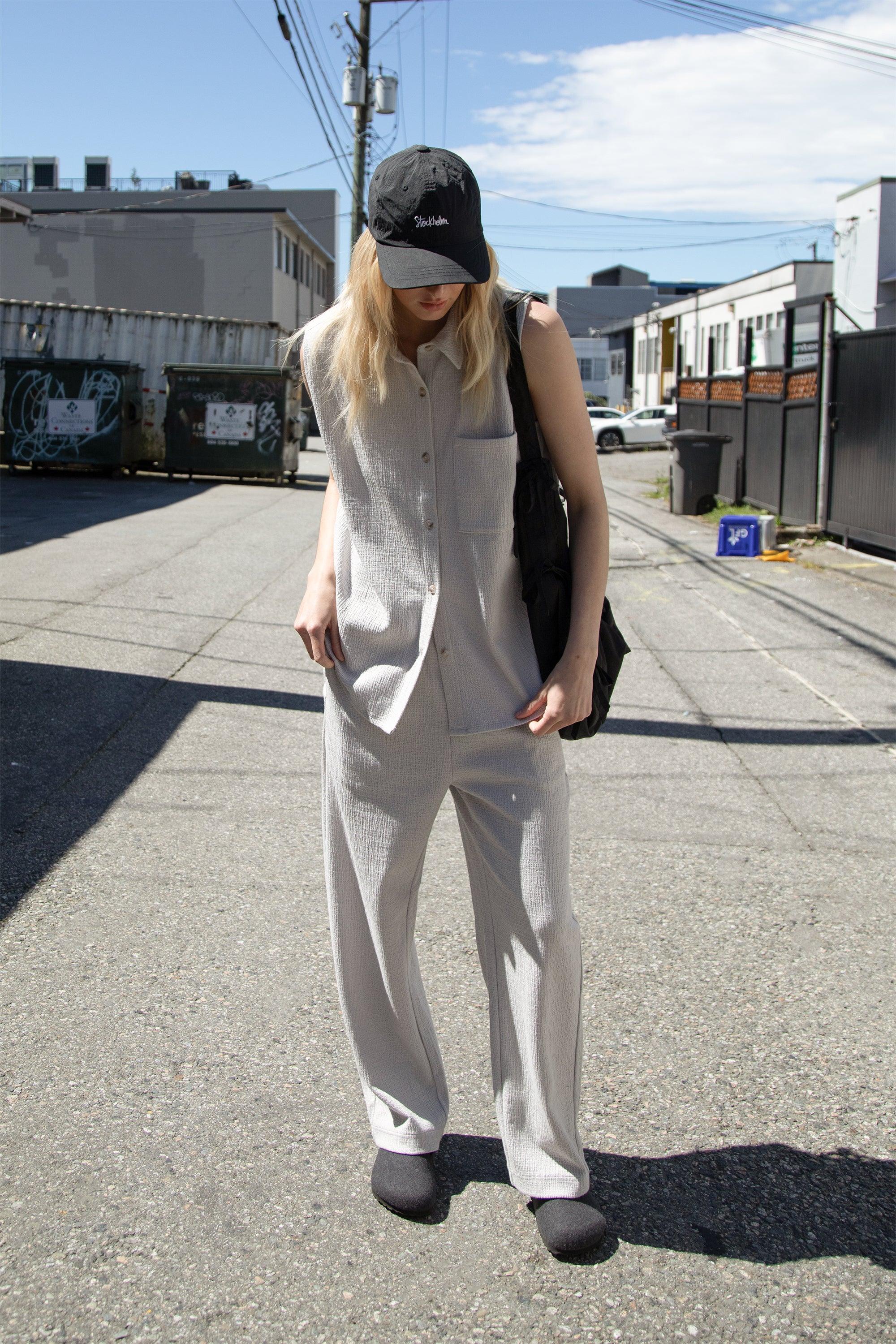 SLEEVELESS OVERSIZED KNIT SHIRT by OAK + FORT