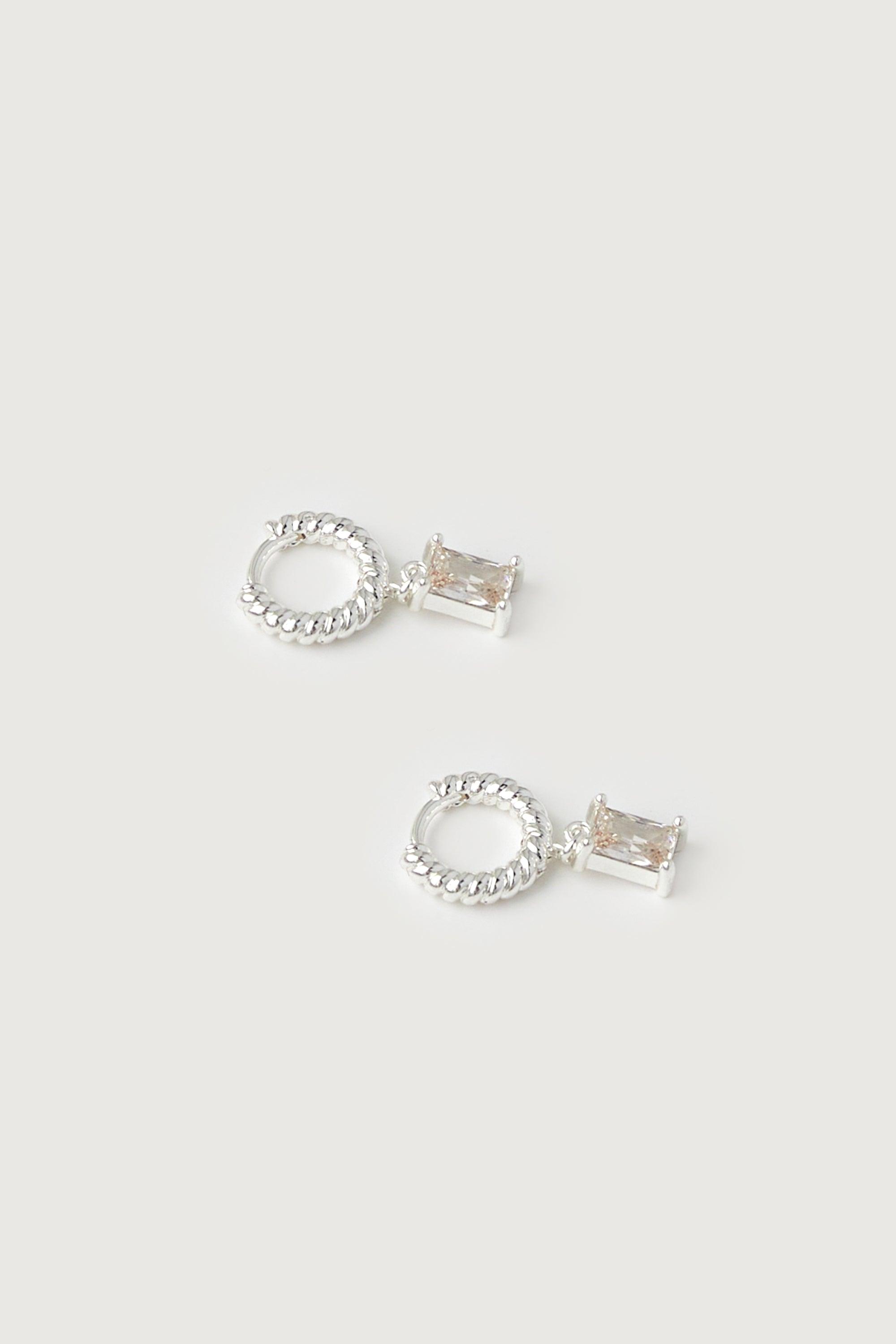 TWISTED HOOP WITH ZIRCONIA by OAK + FORT