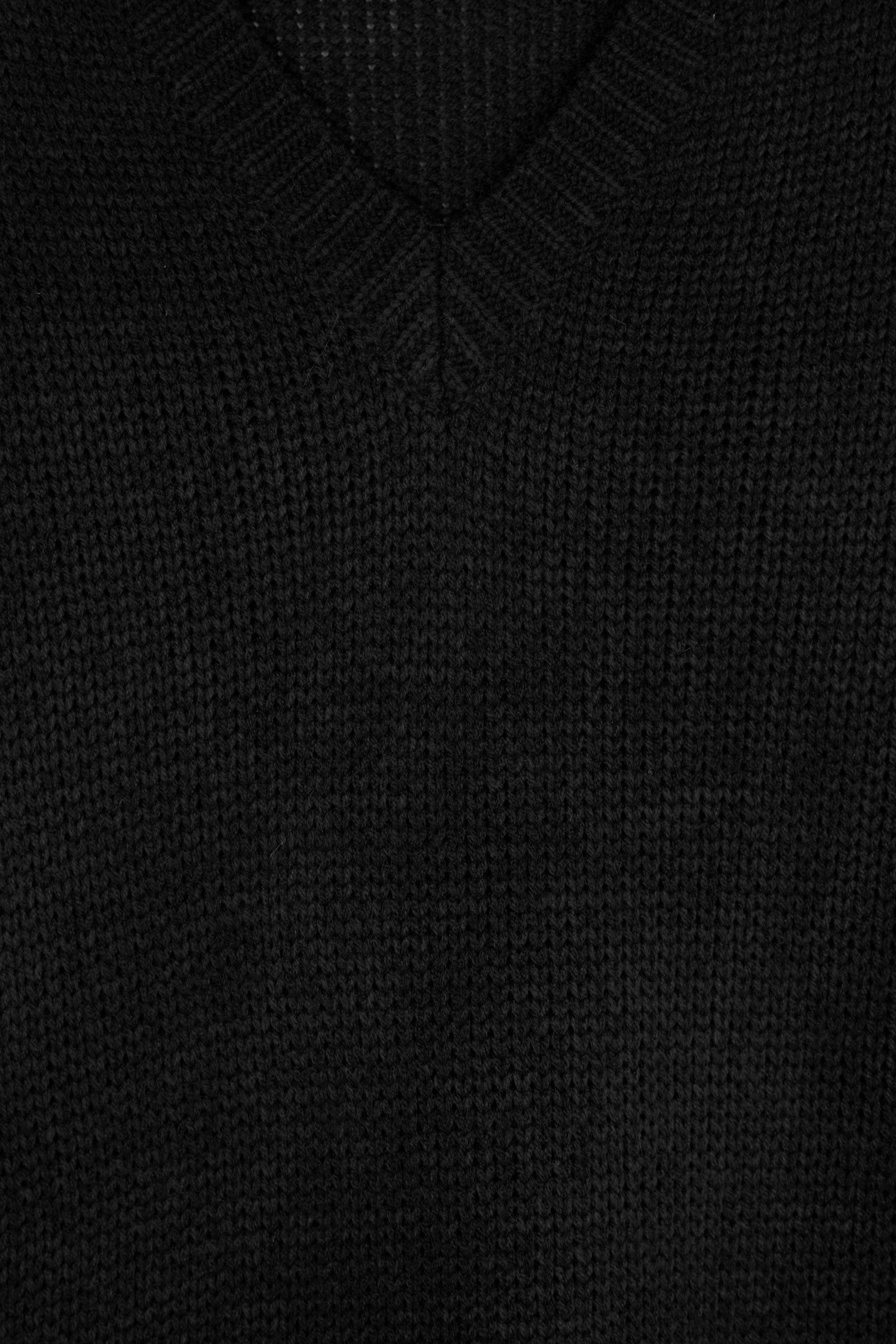 V-NECK VEST by OAK + FORT
