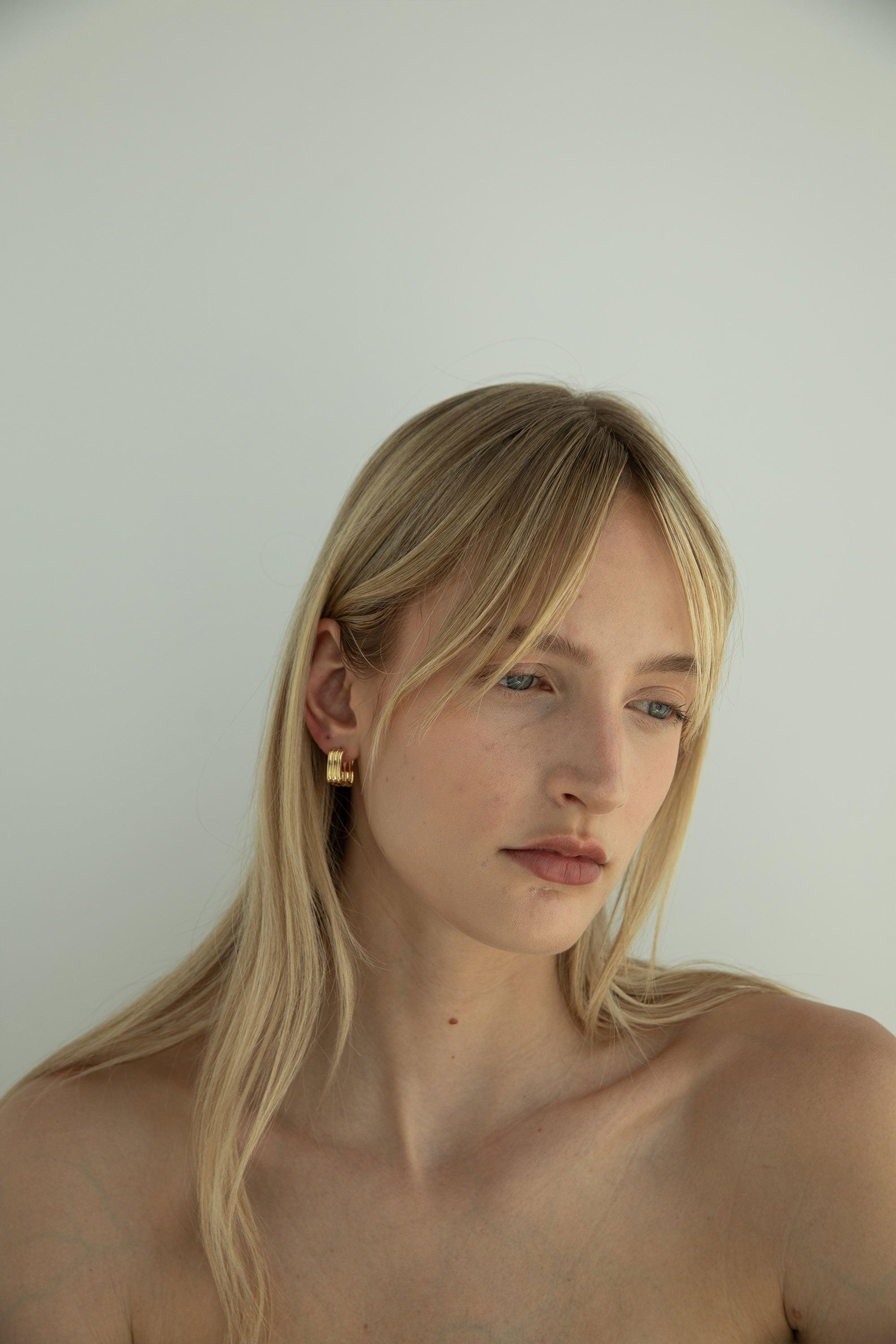 WAVY HUGGIE HOOPS by OAK + FORT