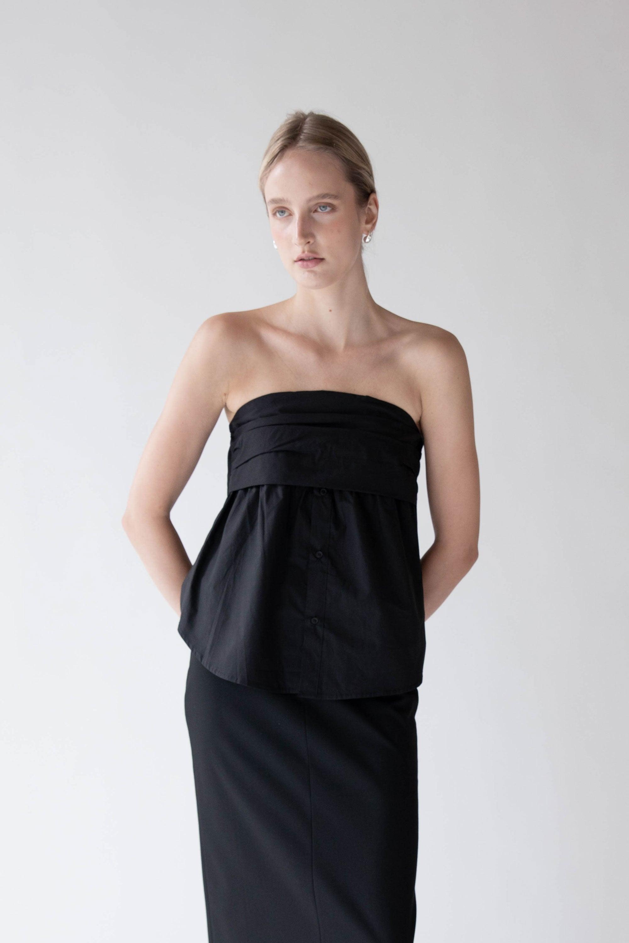 WOVEN TUBE TOP WITH GATHER DETAIL by OAK + FORT