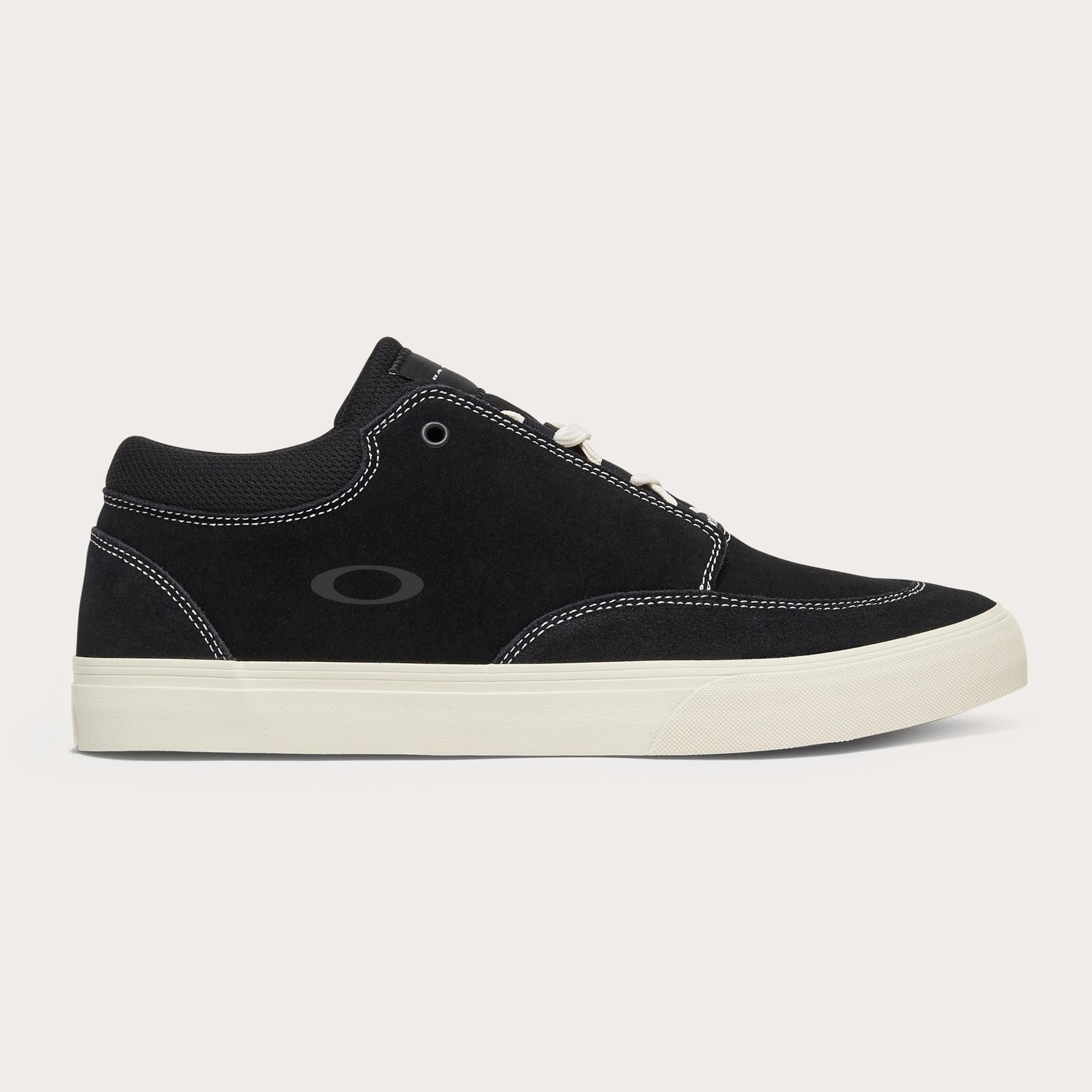 Oakley Men's Banks Low by OAKLEY