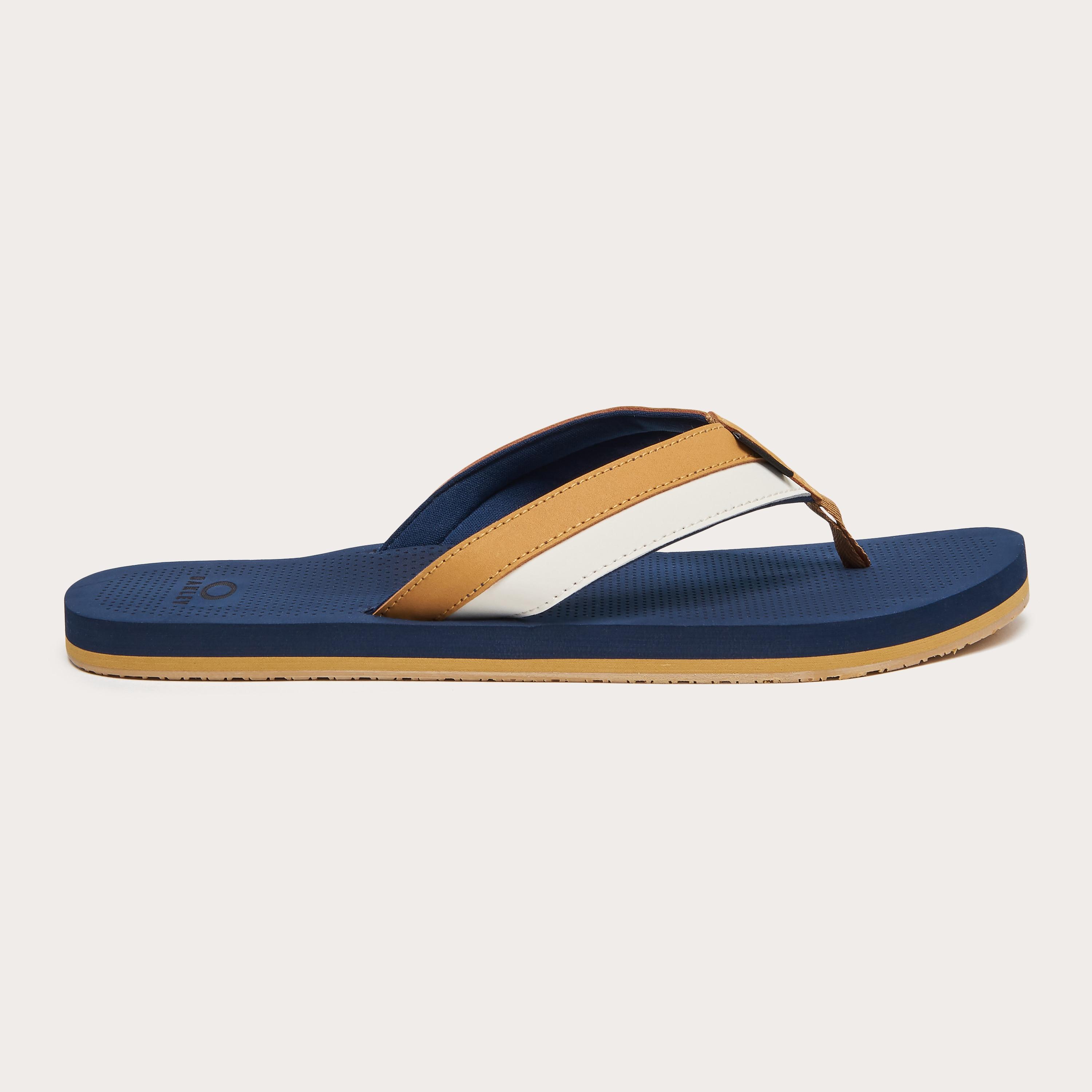 Oakley Men's Burke Flip Flop by OAKLEY