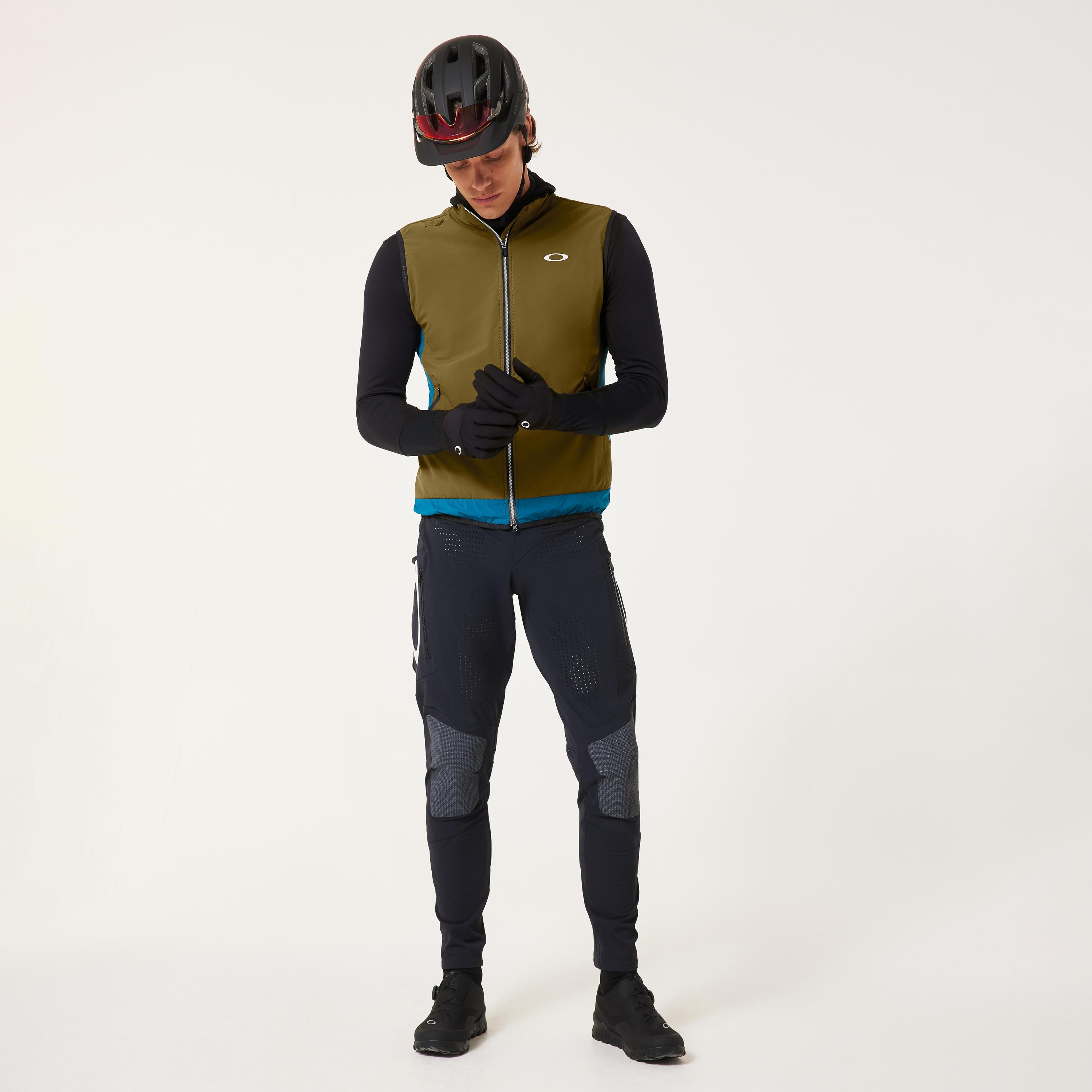 Oakley Men's Elements Alpha Vest by OAKLEY