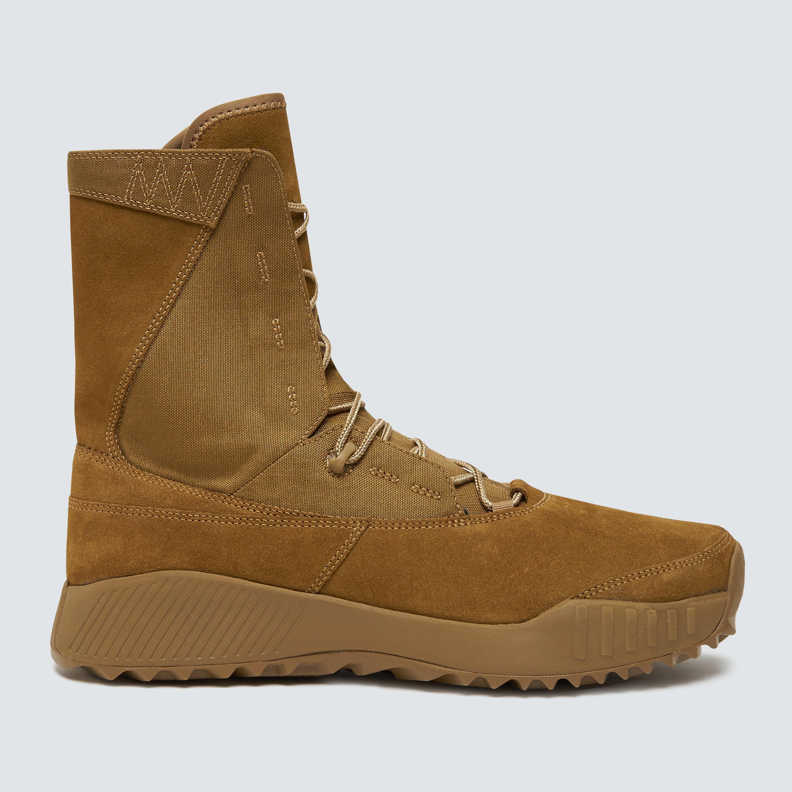 Oakley Men's Elite Assault Boot by OAKLEY