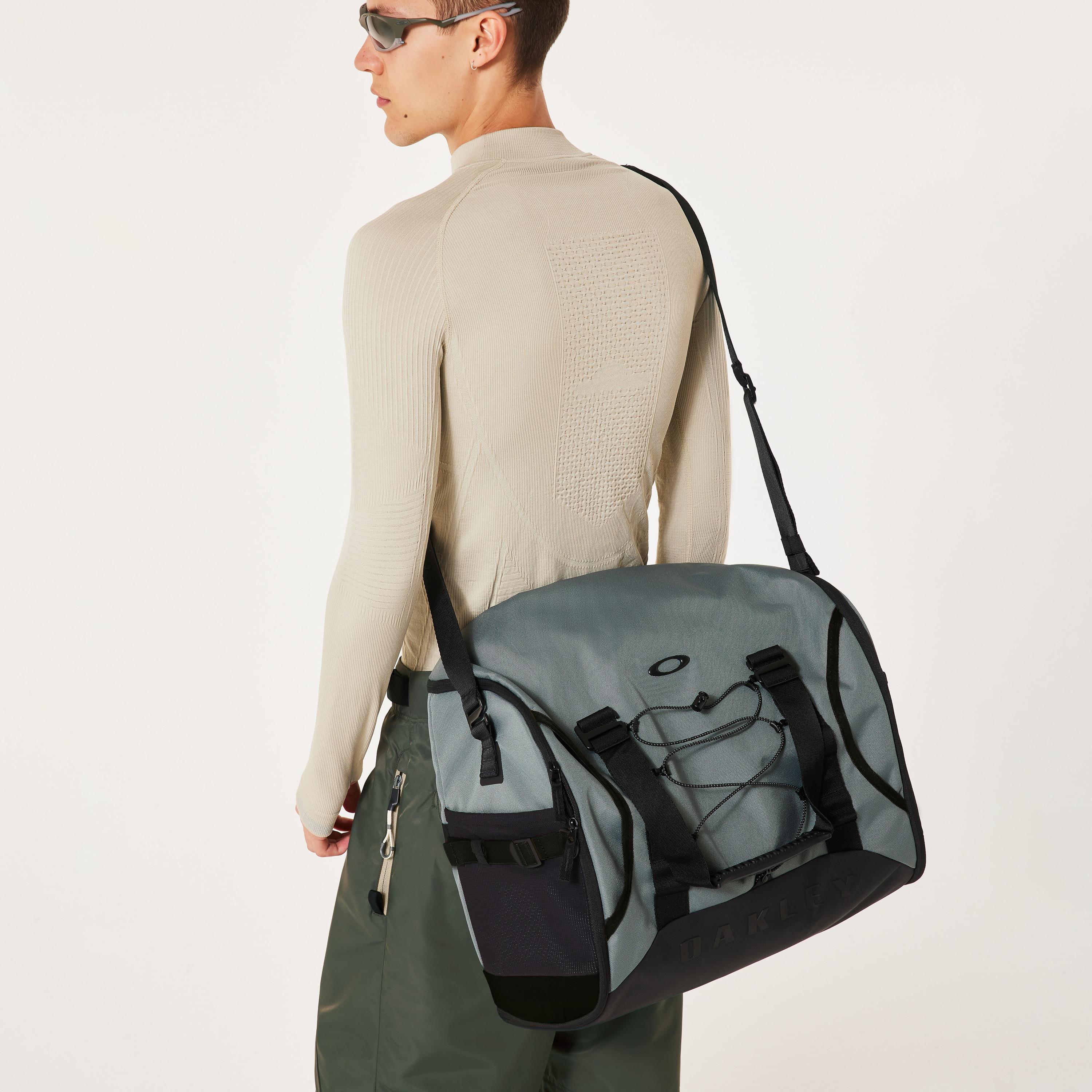 Oakley Men's Latitude Expedition Bag by OAKLEY