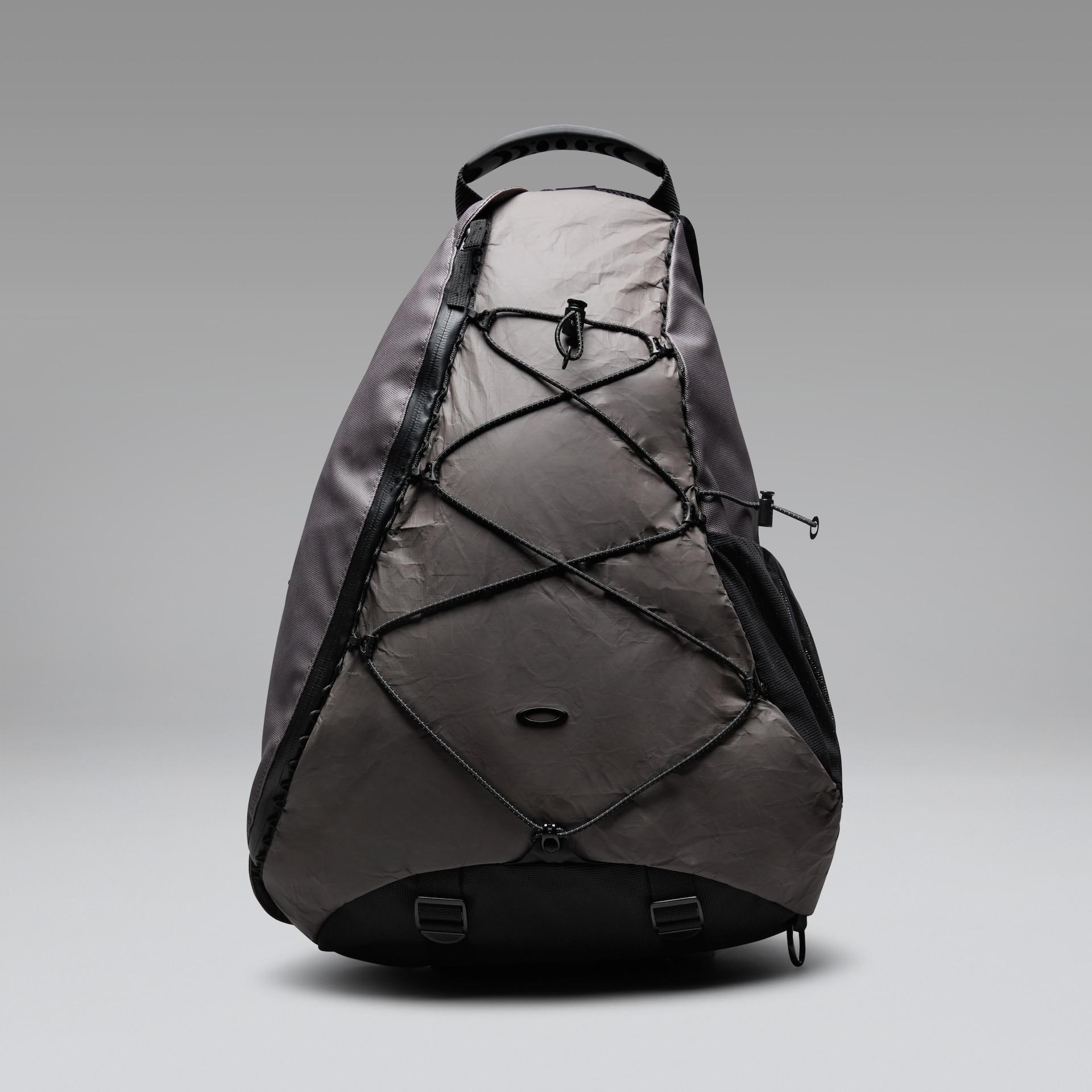 Oakley Men's Latitude Sling Pack by OAKLEY