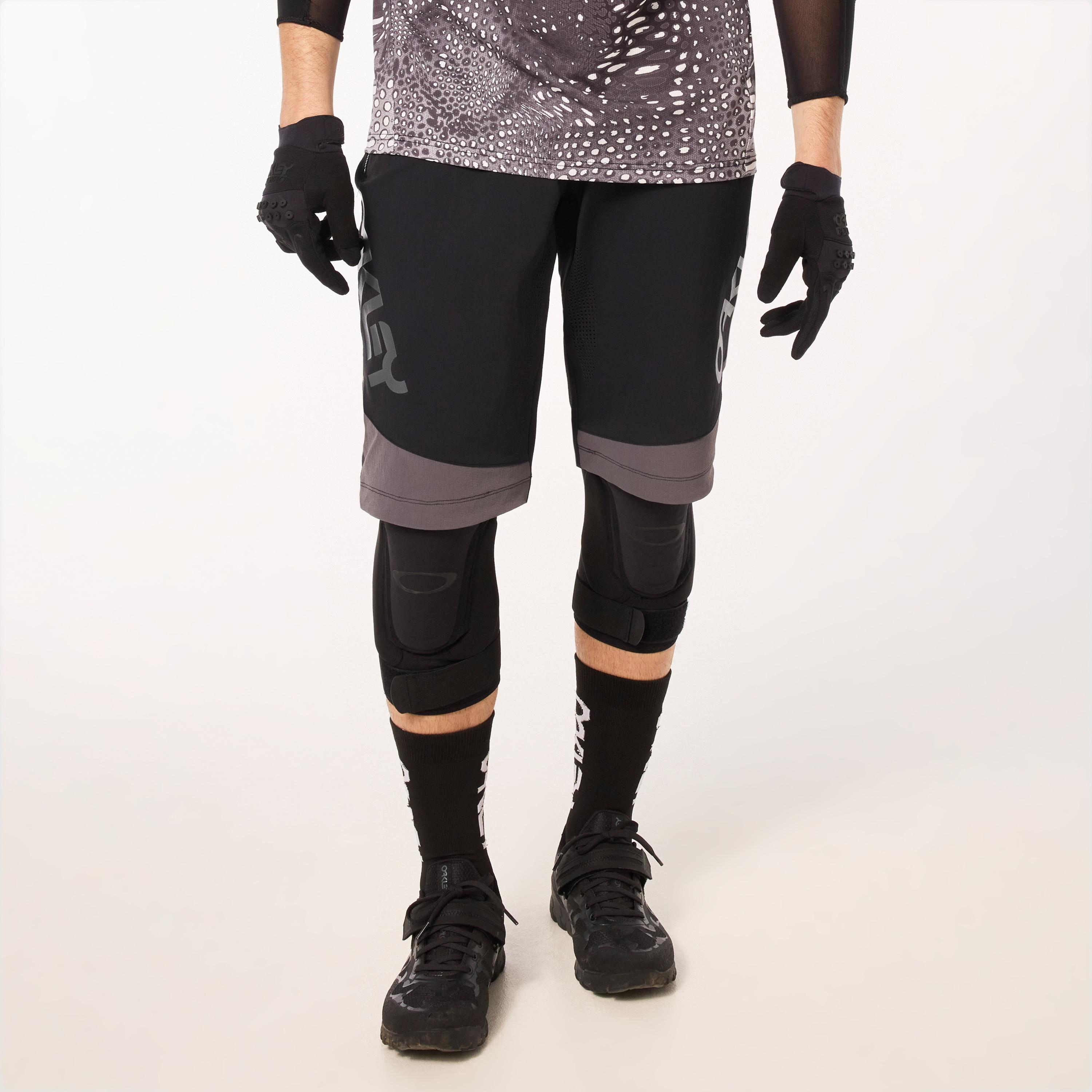 Oakley Men's Maven Scrub Short by OAKLEY