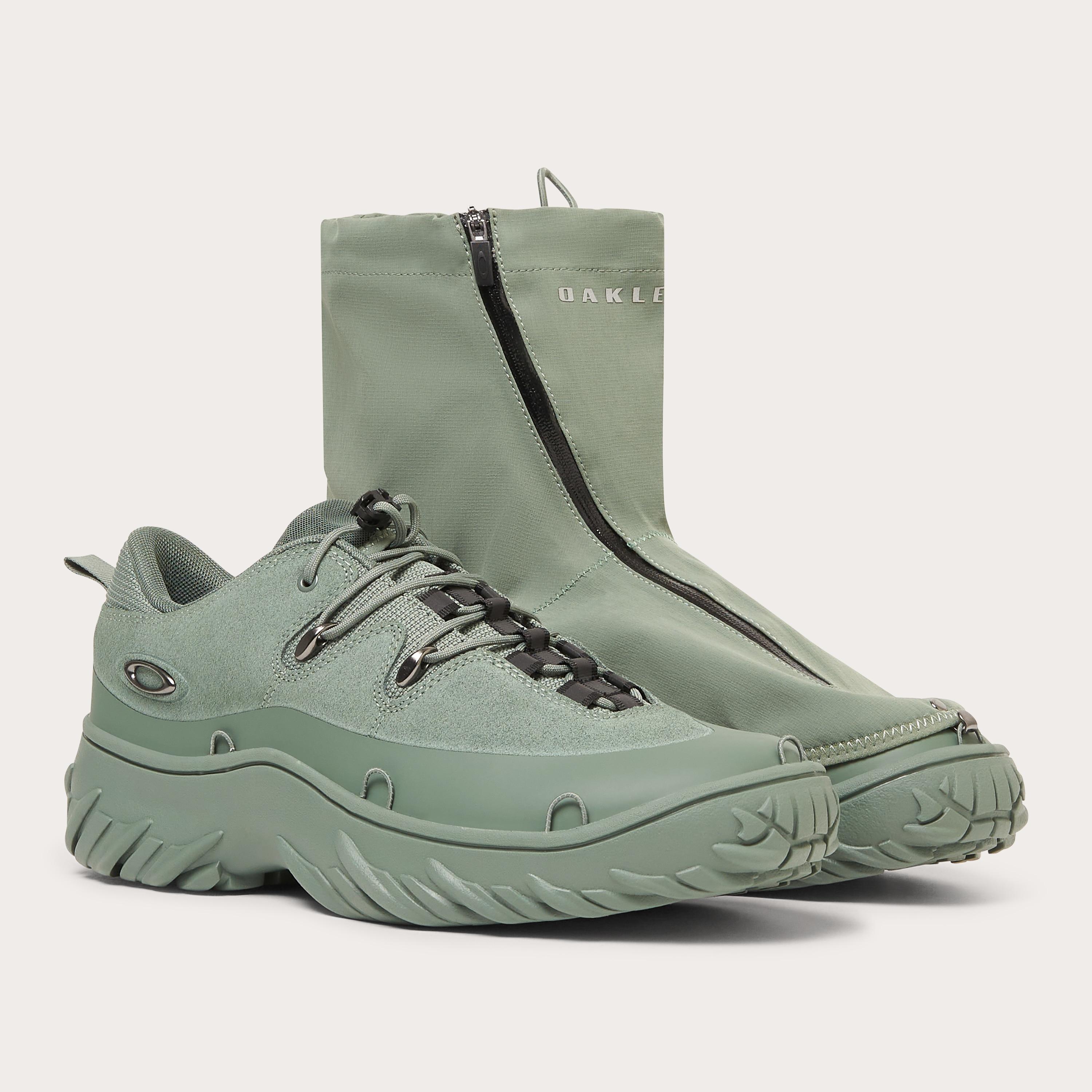 Oakley Men's Meridian Low Ext by OAKLEY