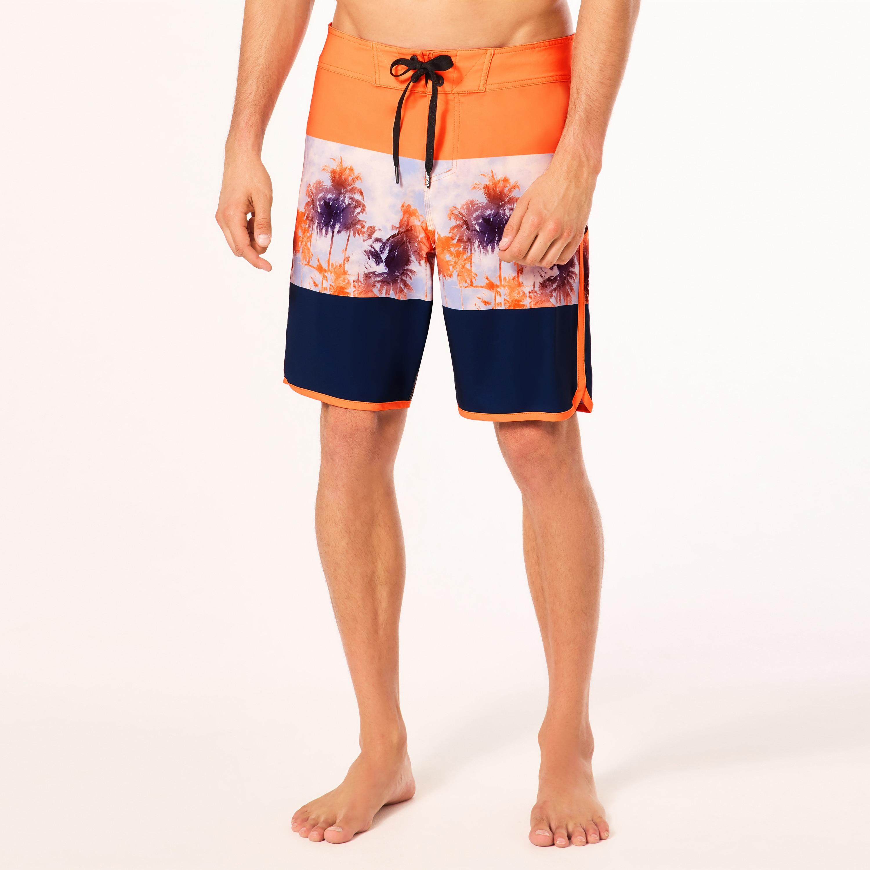 Oakley Men's Palm Florals Rc 19” Boardshort by OAKLEY