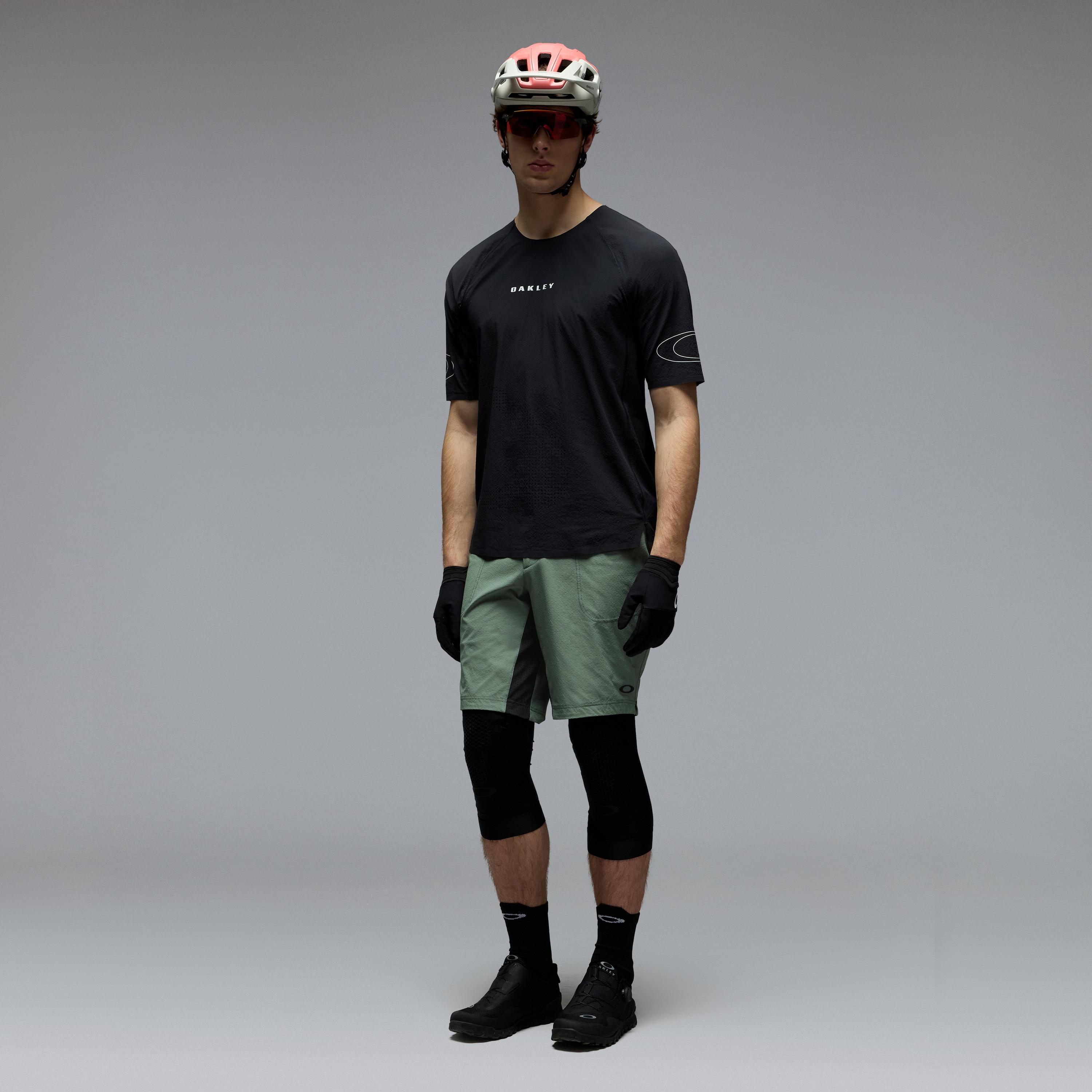 Oakley Men's Seeker Whip Short by OAKLEY