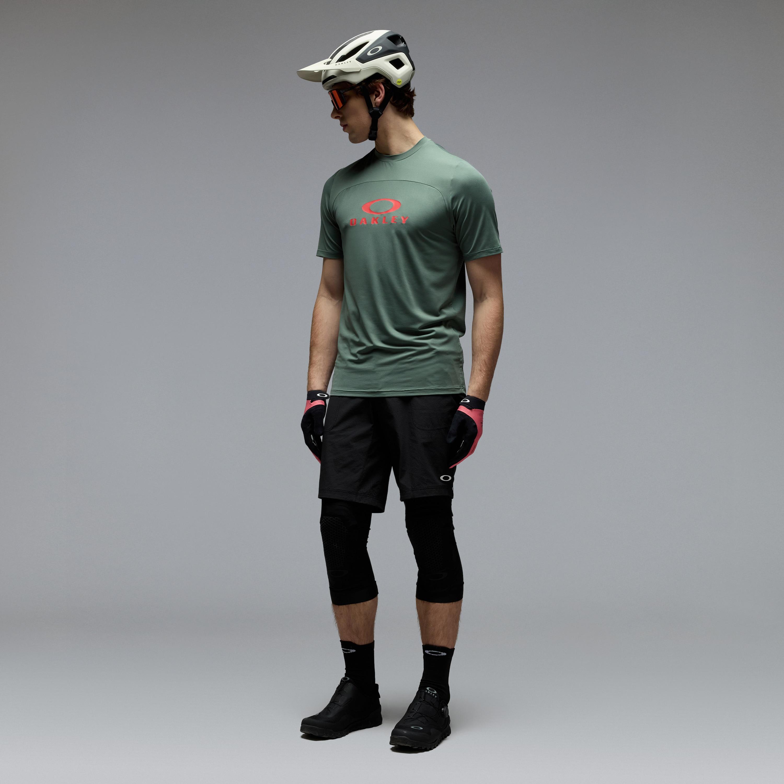 Oakley Men's Seeker Whip Short by OAKLEY