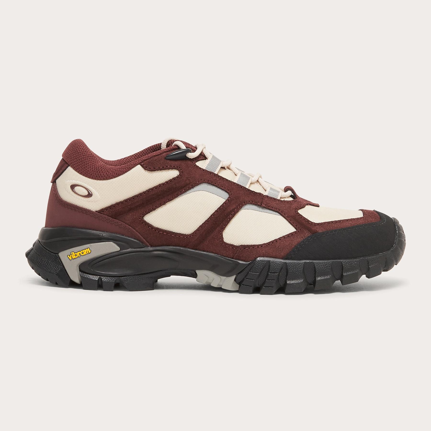 Oakley Men's Sierra Terrain by OAKLEY