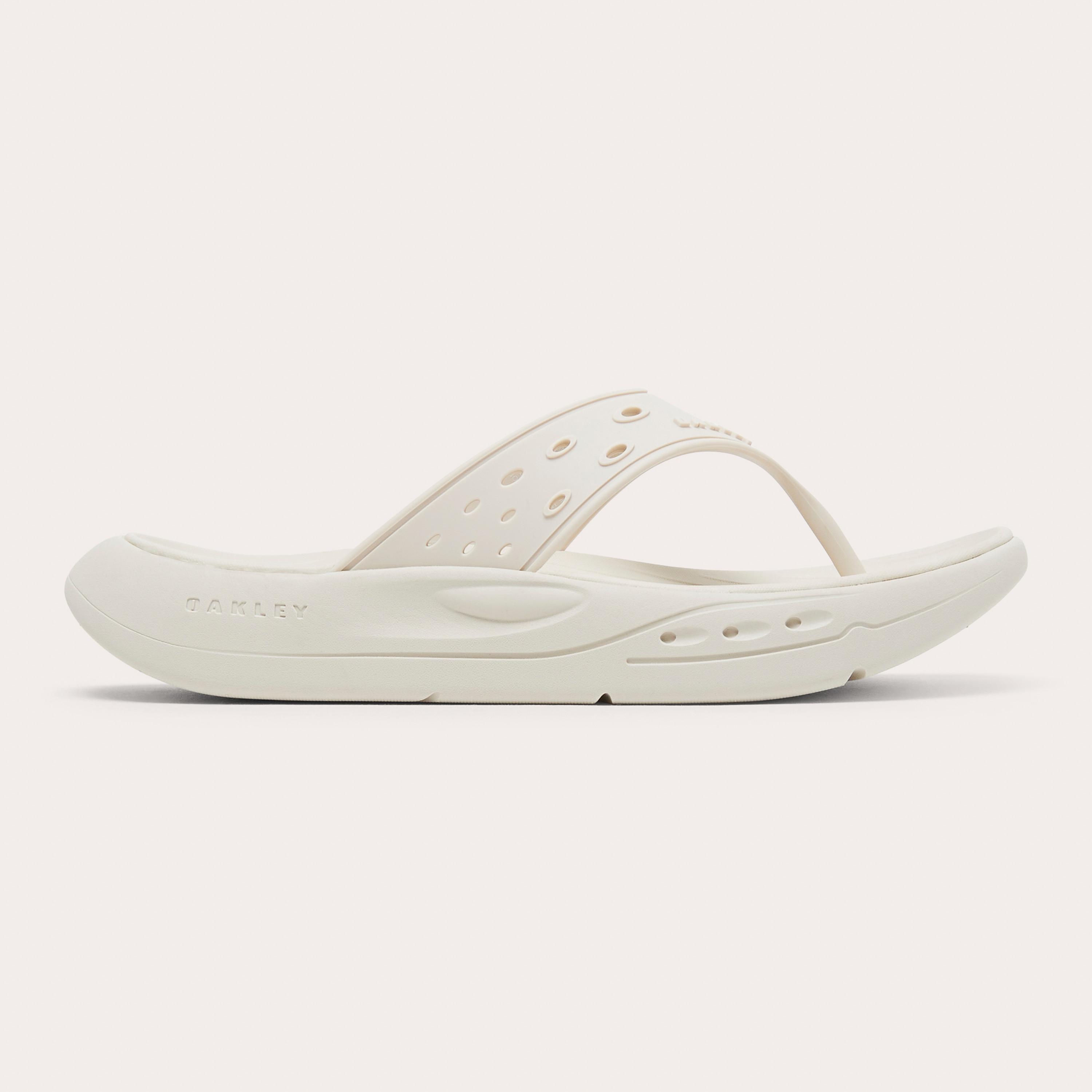 Oakley Men's Studio Flip Flop by OAKLEY