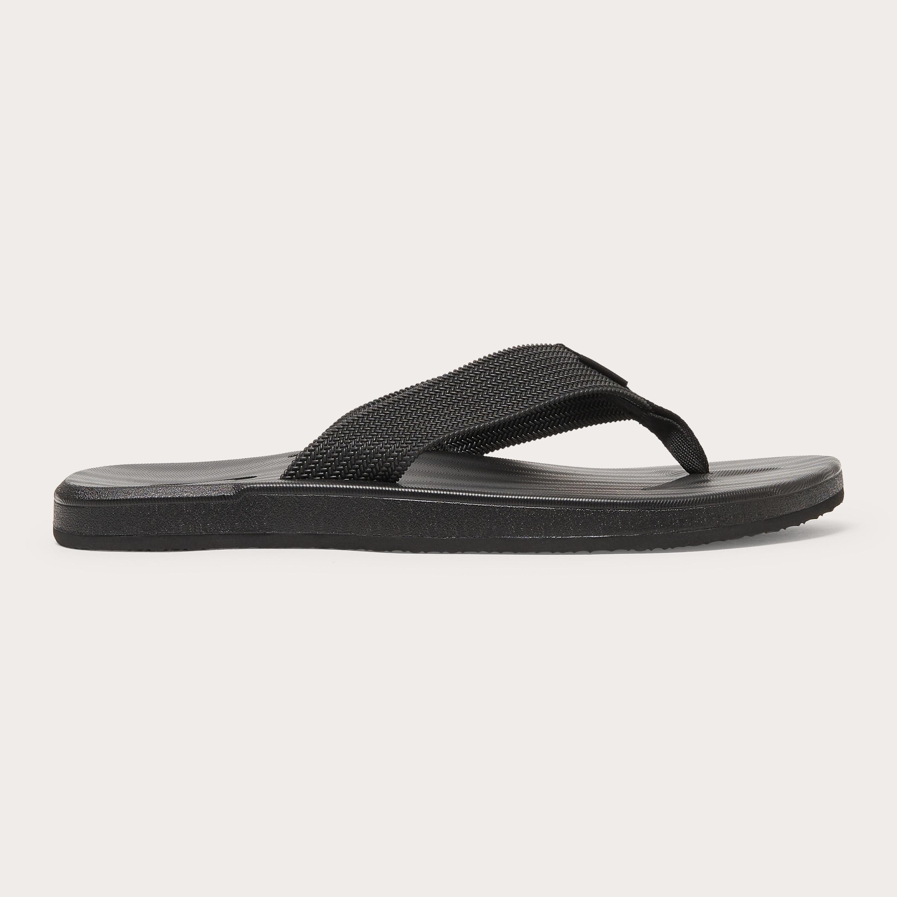 Oakley Men's Ventura Flip Flop by OAKLEY