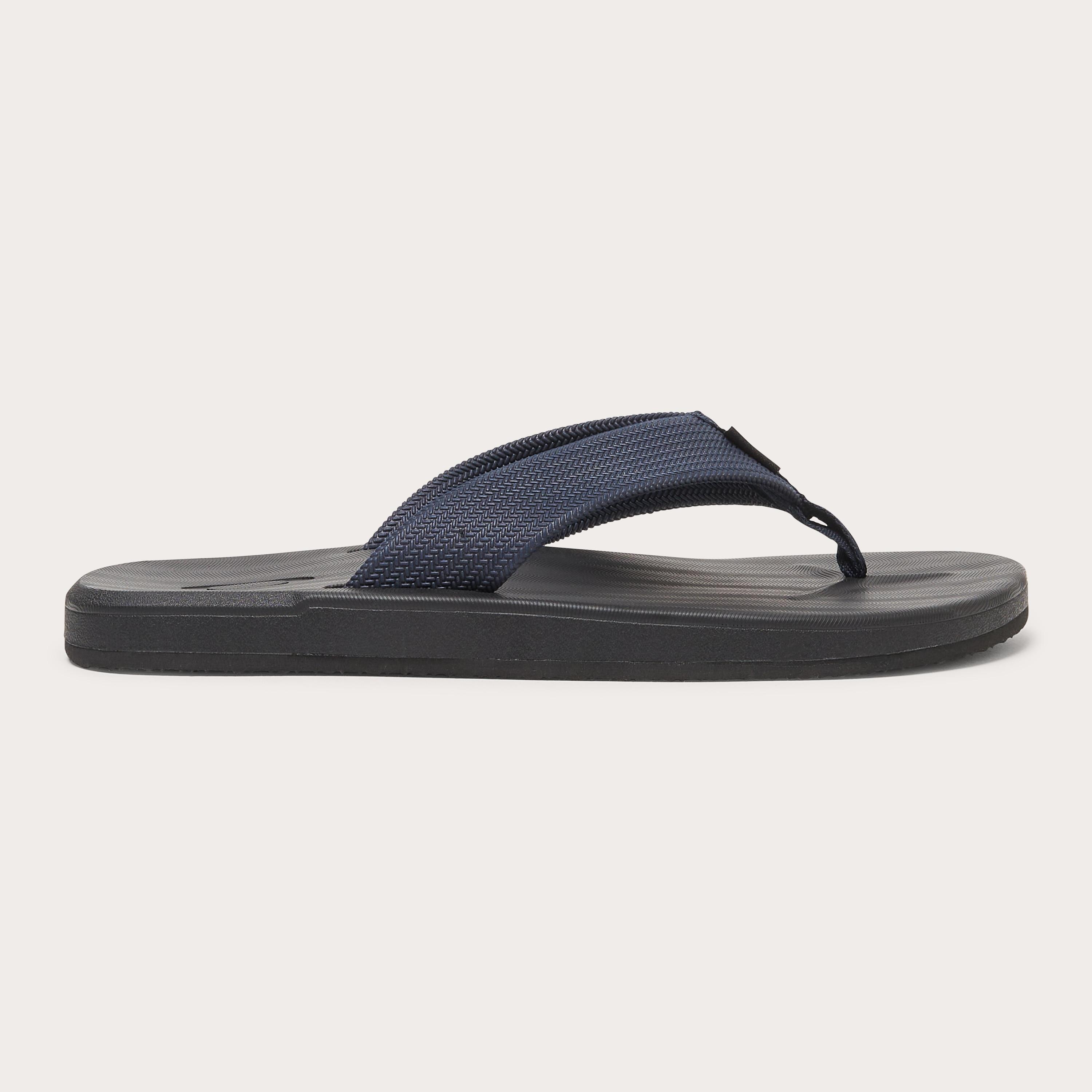 Oakley Men's Ventura Flip Flop by OAKLEY