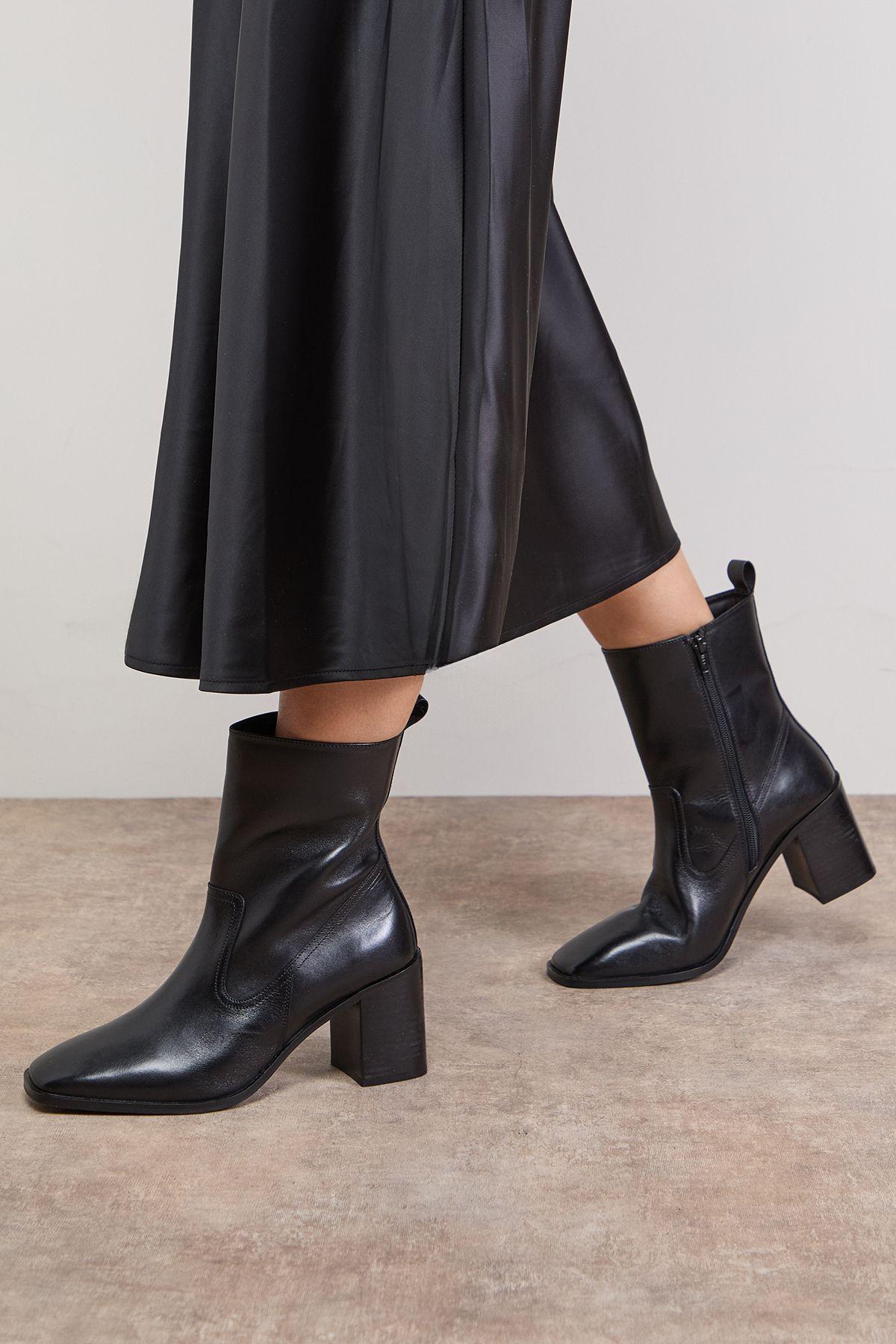 Lauren Leather Block Mid Heel Chelsea Boots by OASIS