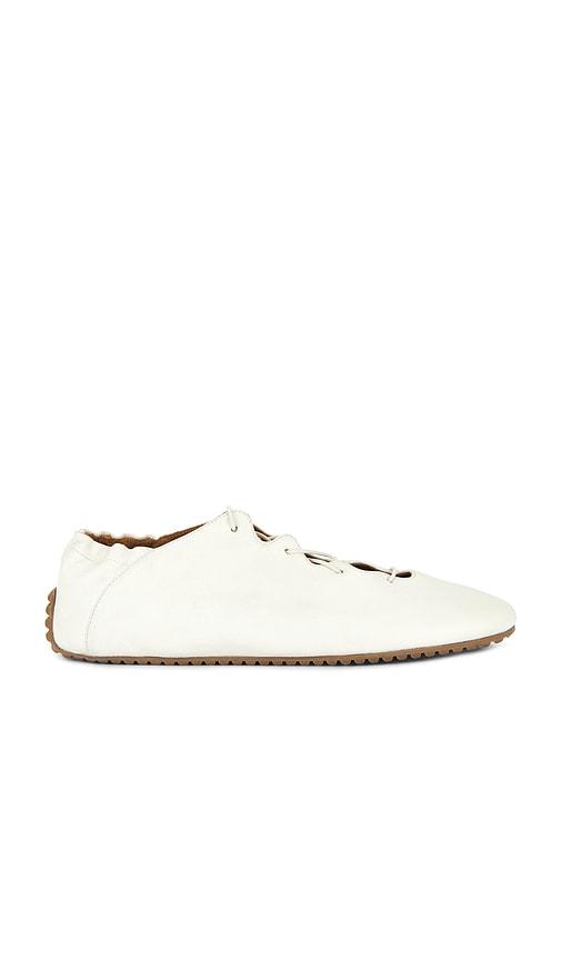 Odissi Milly Scallop Flat in Cream by ODISSI