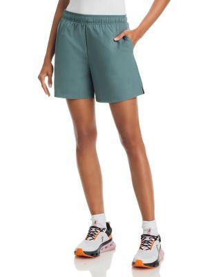 Core Shorts by ON RUNNING