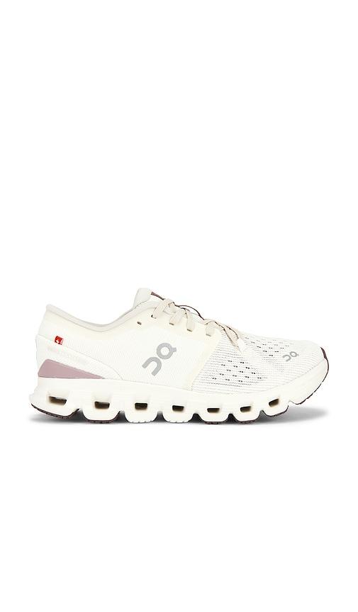 On Cloud X 4 W Sneaker in White by ON RUNNING