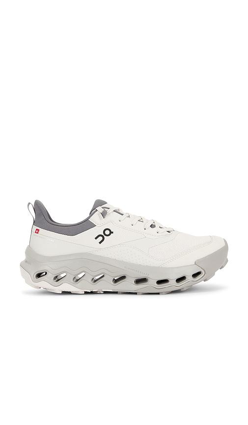 On Cloudhorizon 2 in White by ON RUNNING