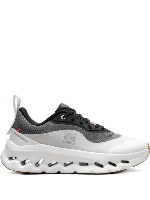 x Loewe Cloudtilt 2 "Black/White" sneakers by ON RUNNING