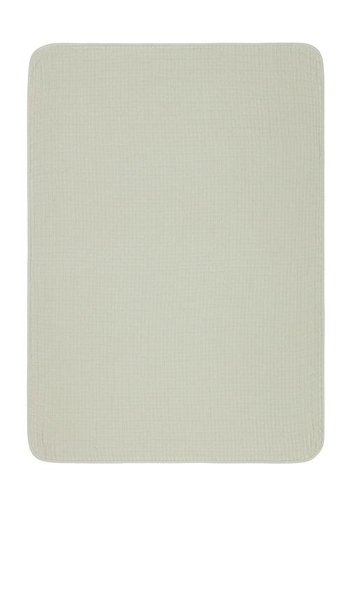 Parachute Organic Air Cotton Toddler Quilt in Green by PARACHUTE
