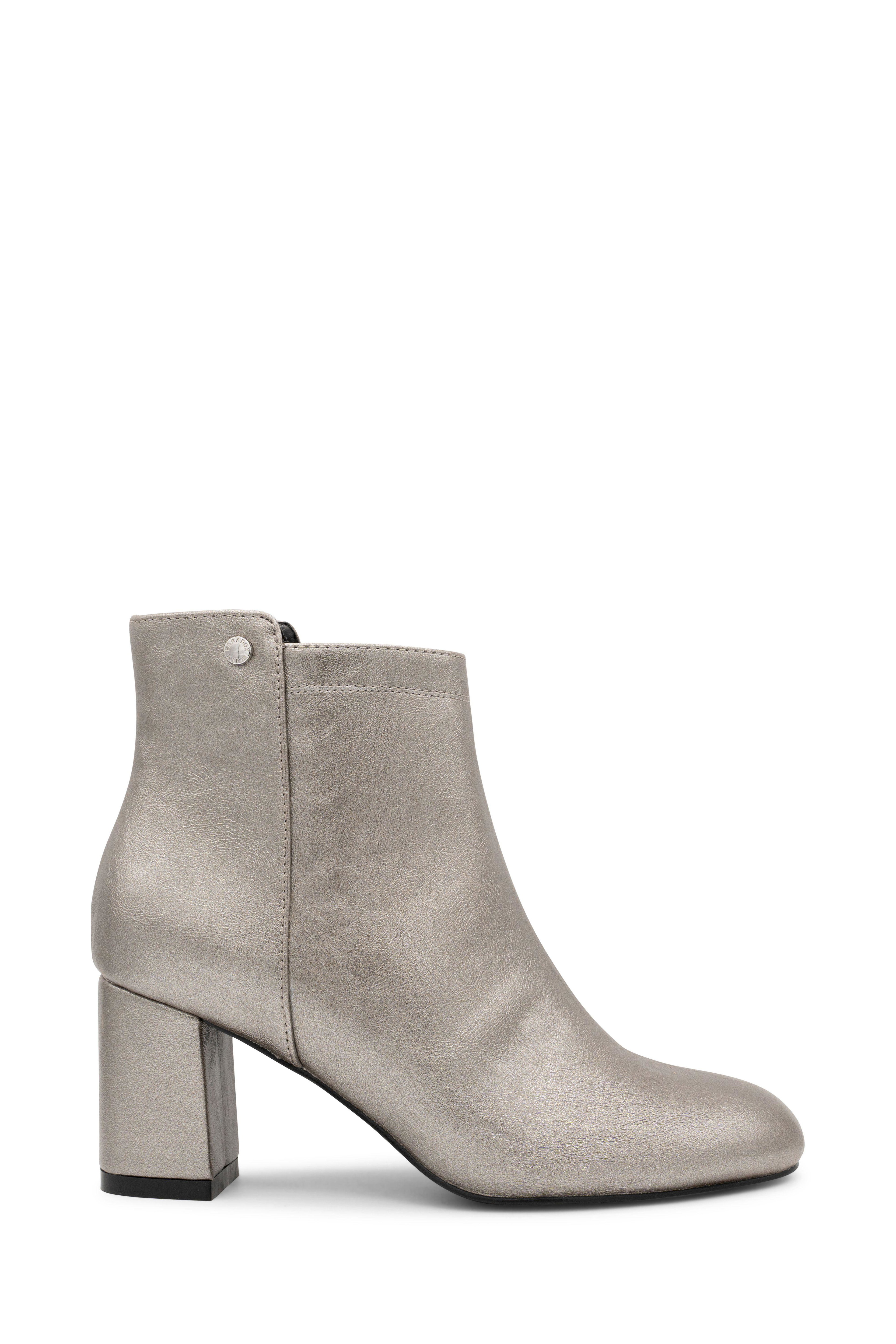 Aria' Metallic Mid Block Heel Ankle Boot by PARADOX LONDON