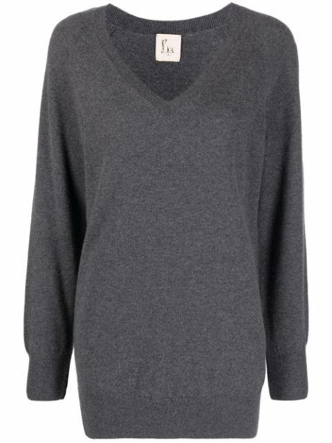 V-neck knit jumper by PAULA