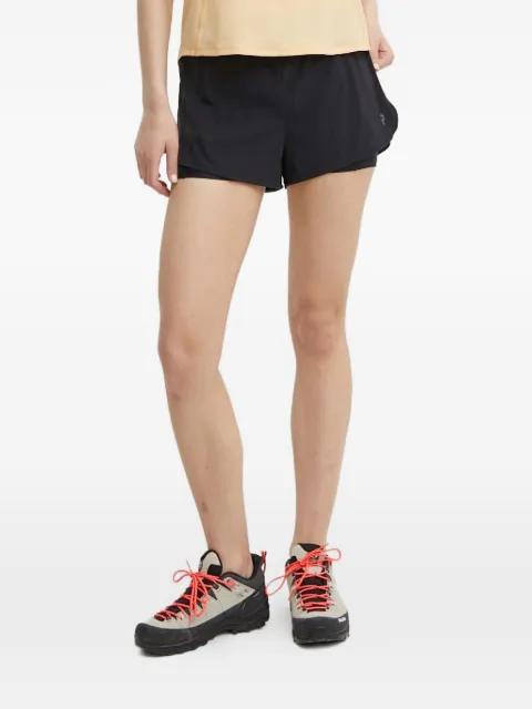 logo-print shorts by PEAK PERFORMANCE