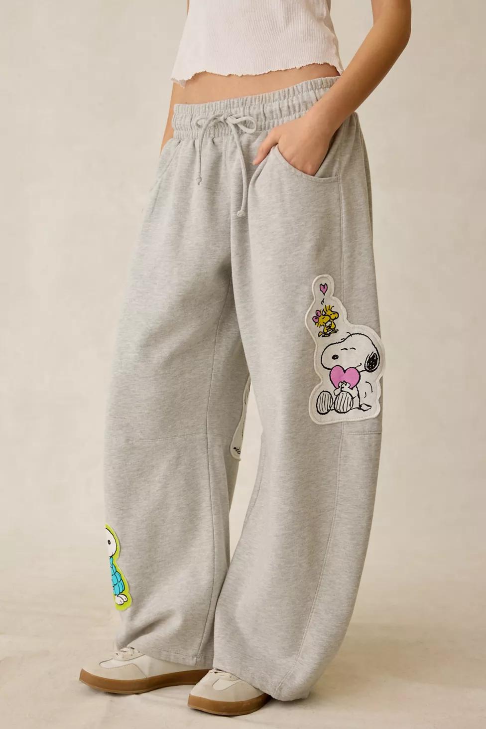 Peanuts UO Exclusive Essential Patched Graphic Barrel Leg Sweatpants by PEANUTS