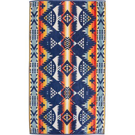 Oversized Jacquard Towel by PENDLETON