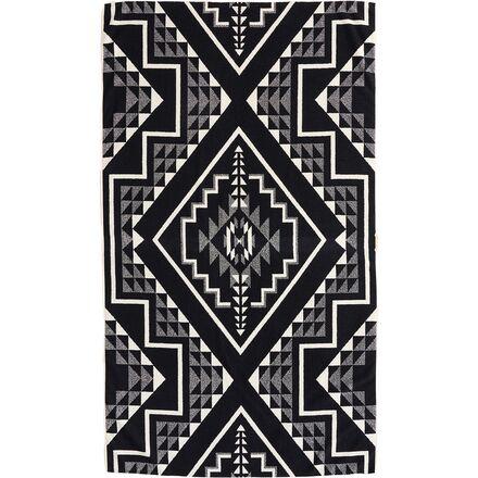 Oversized Jacquard Towel by PENDLETON