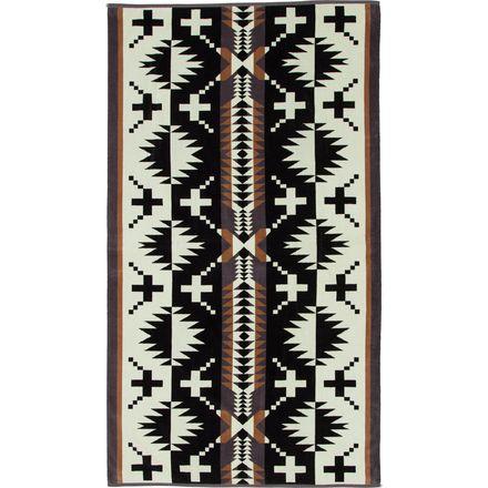 Oversized Jacquard Towel by PENDLETON